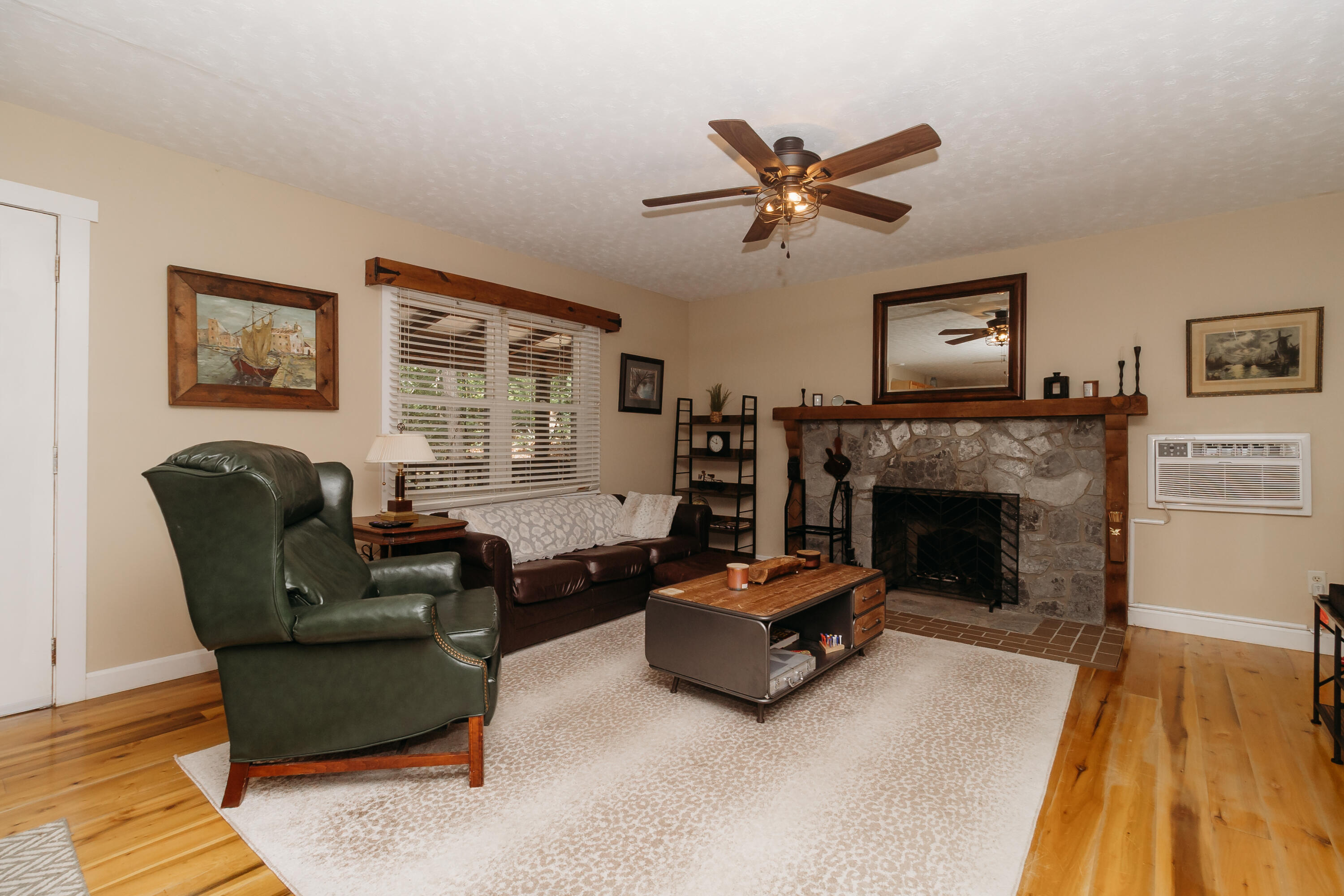 272 Cowboy Lane Property Photo 11