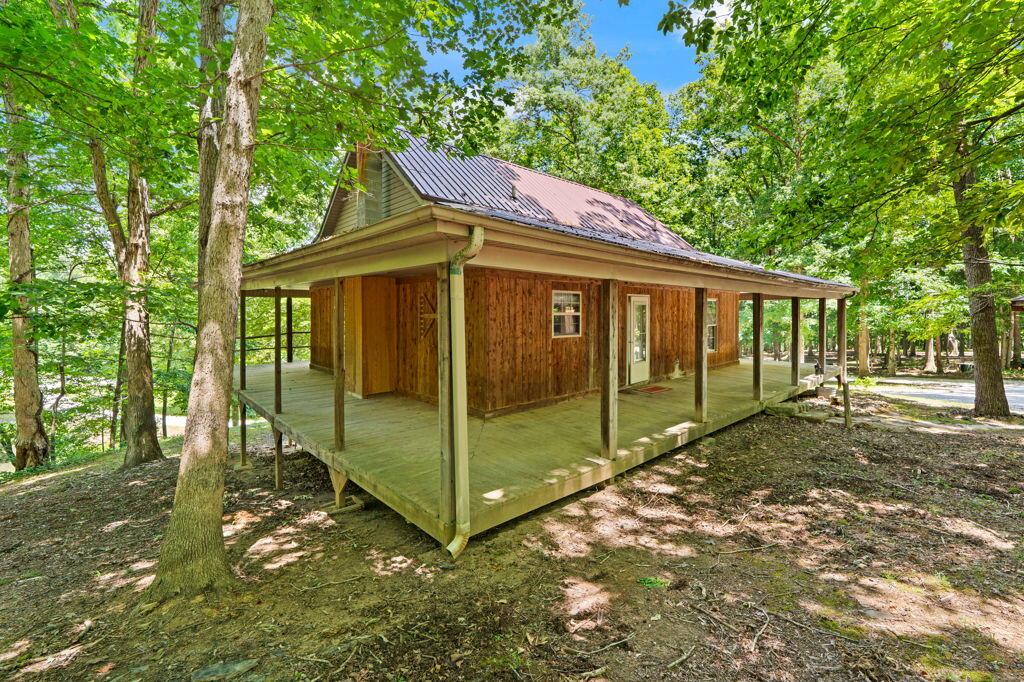 1261 Clark Road Property Photo 4