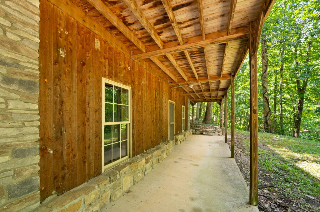 1261 Clark Road Property Photo 8