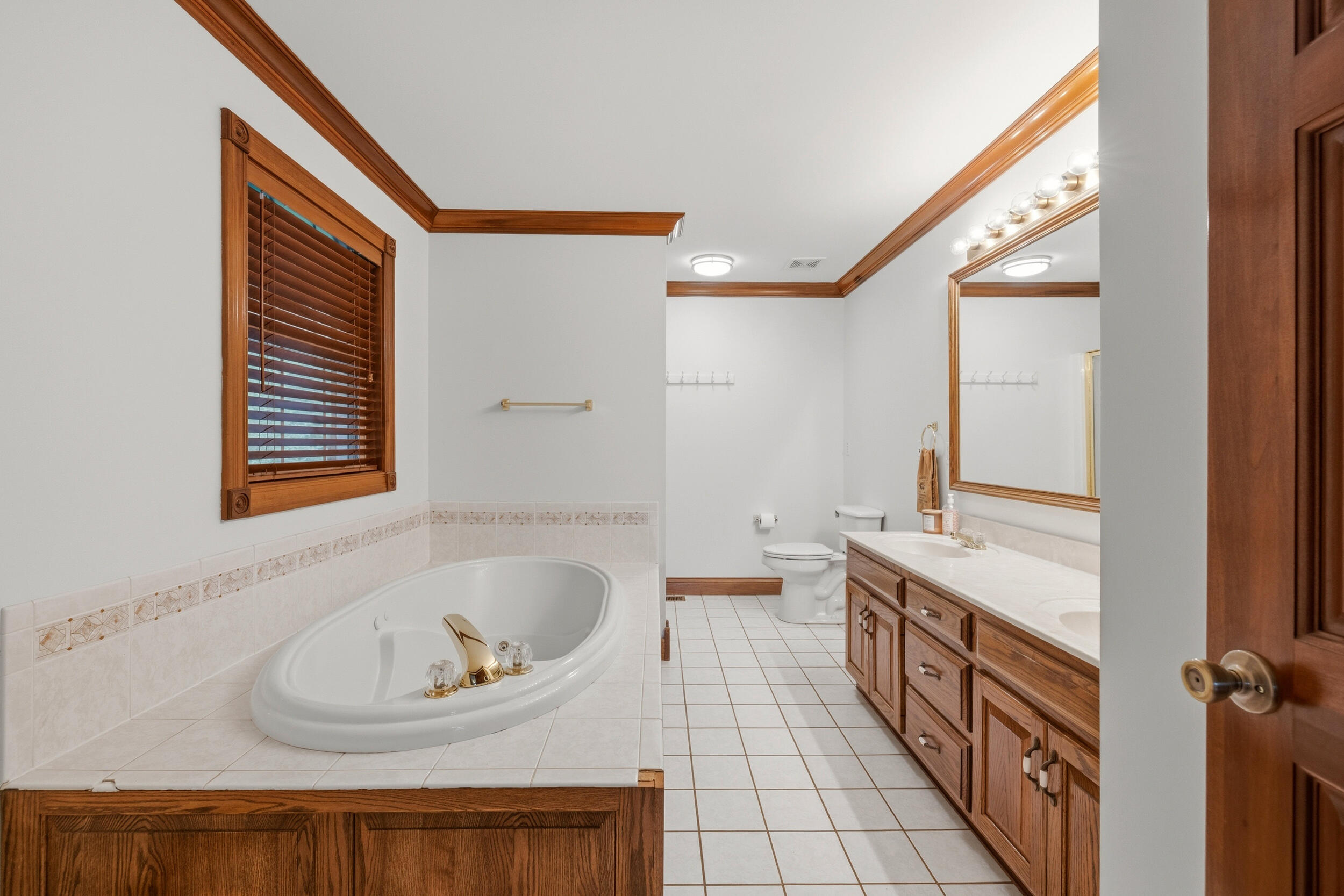 17412 Forkland Road Property Photo 19