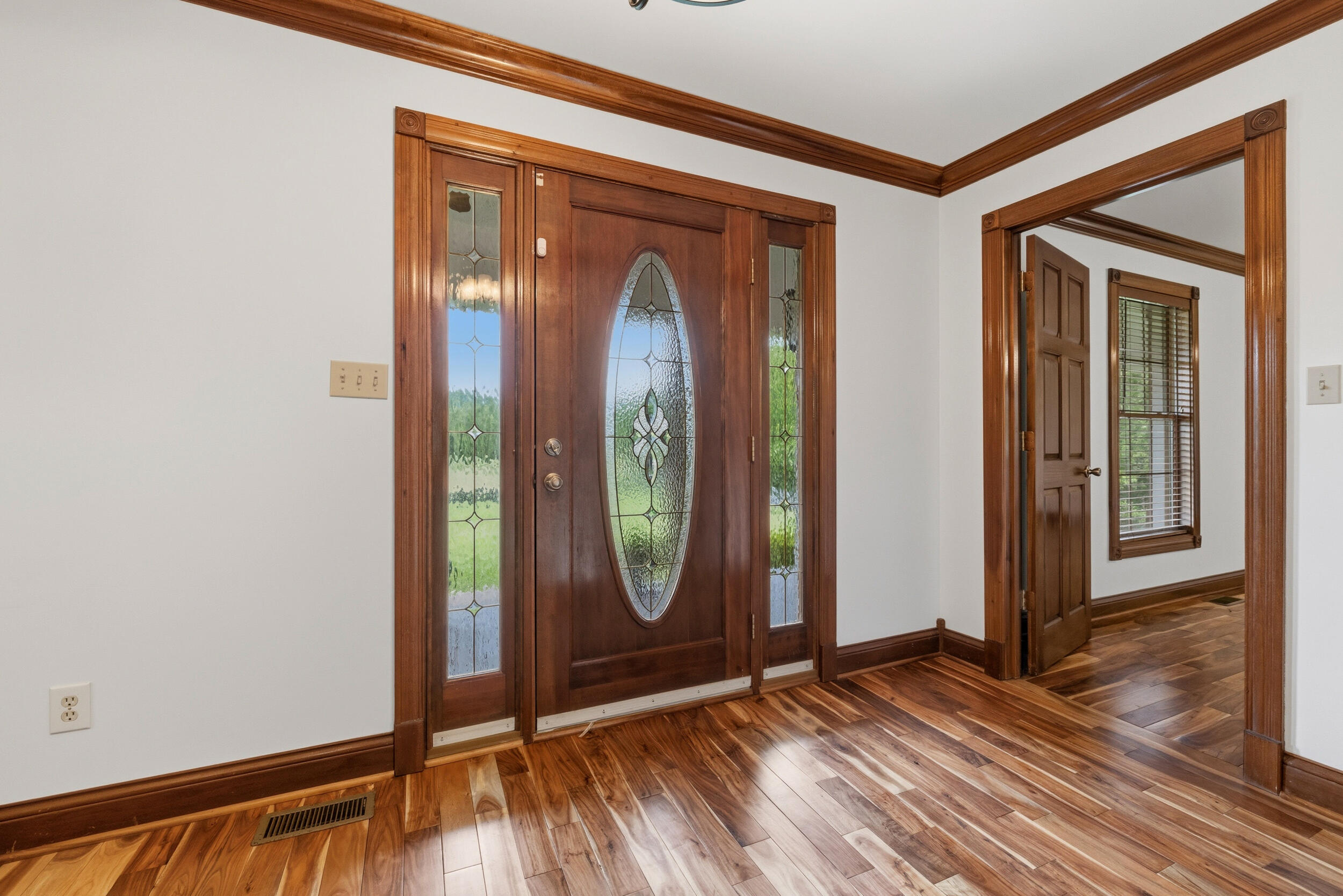 17412 Forkland Road Property Photo 21