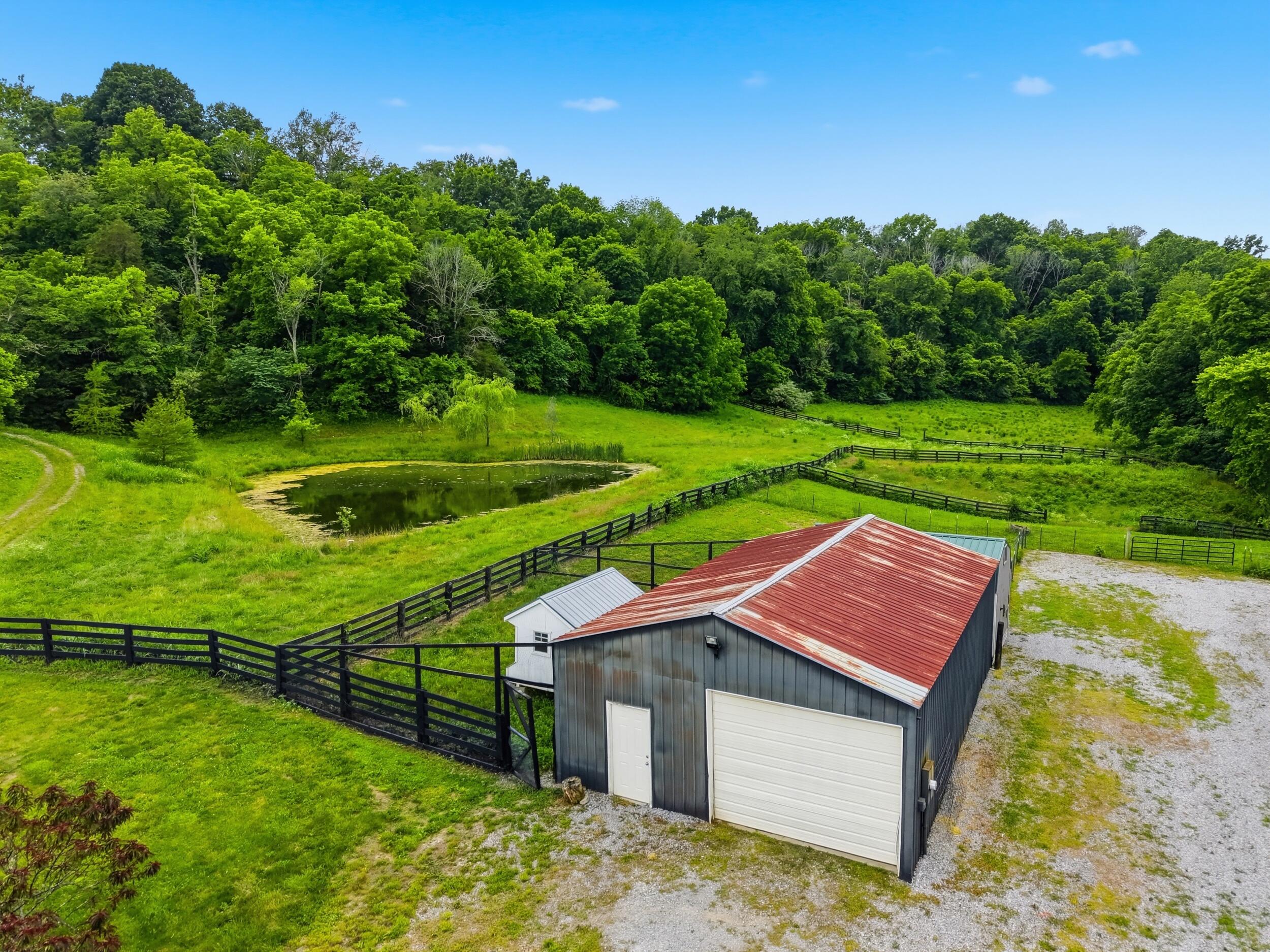 17412 Forkland Road Property Photo 3
