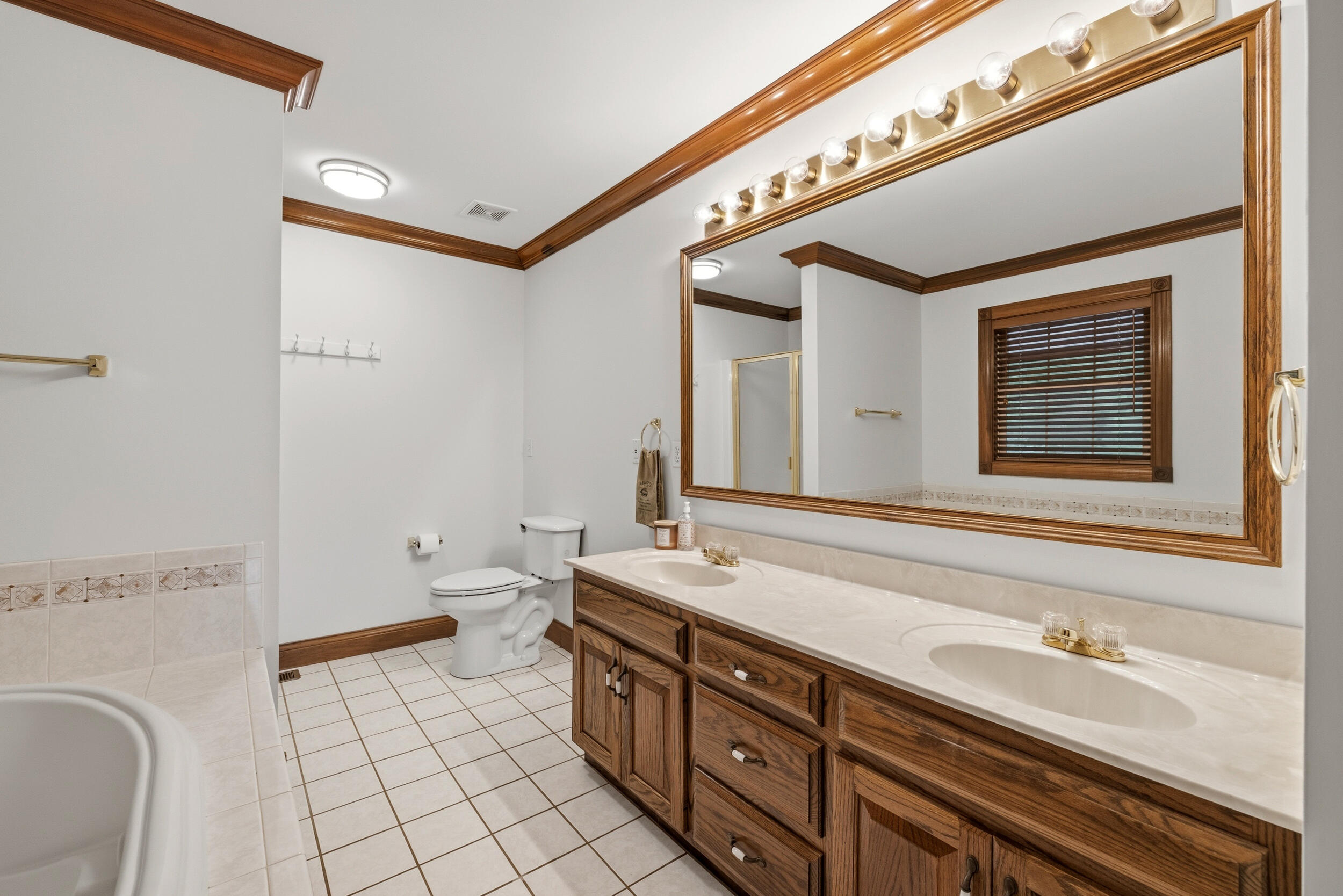 17412 Forkland Road Property Photo 40