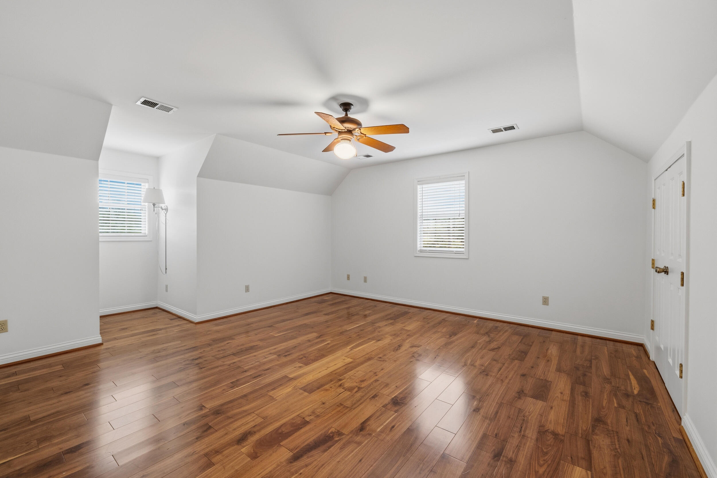 17412 Forkland Road Property Photo 46