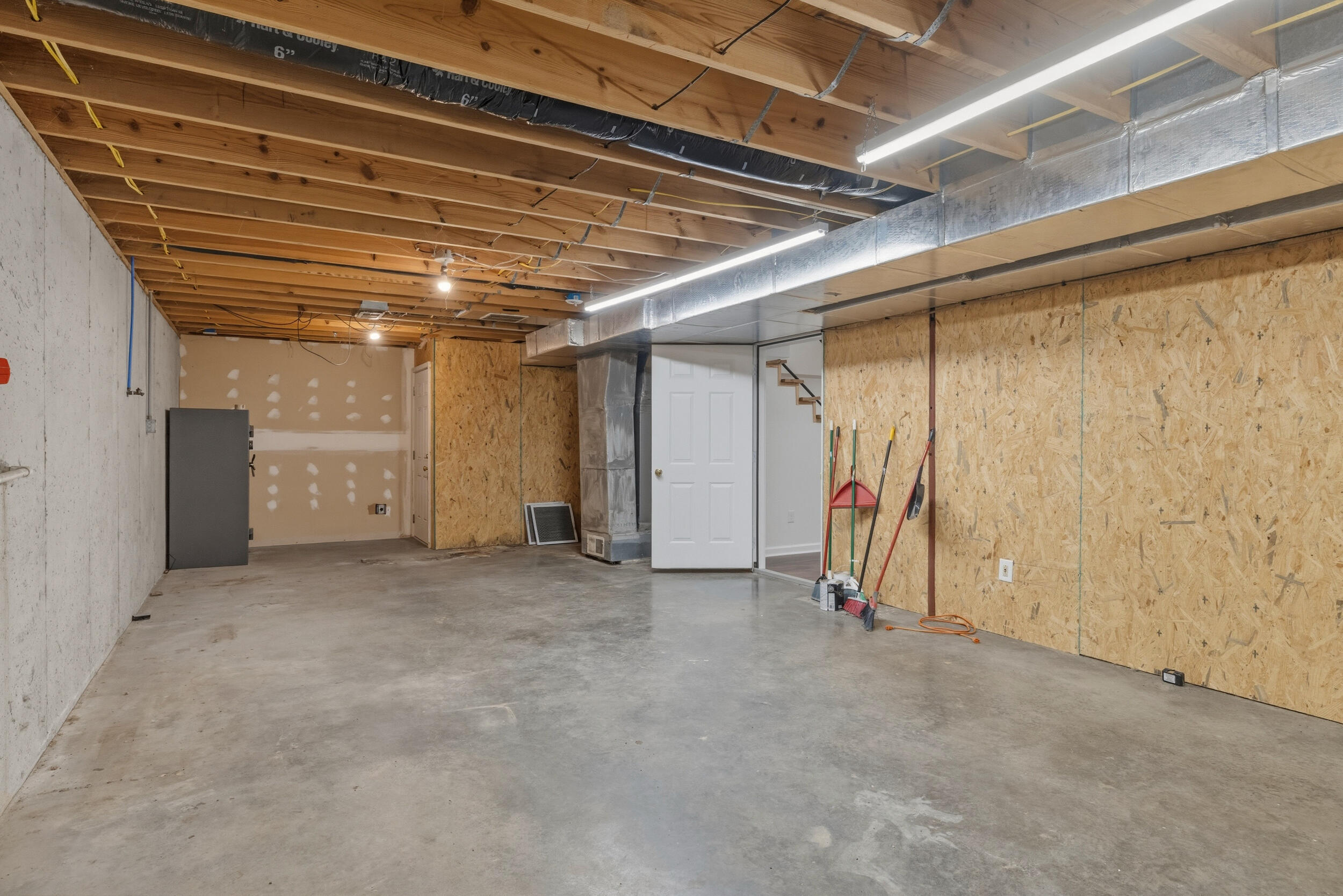 17412 Forkland Road Property Photo 52
