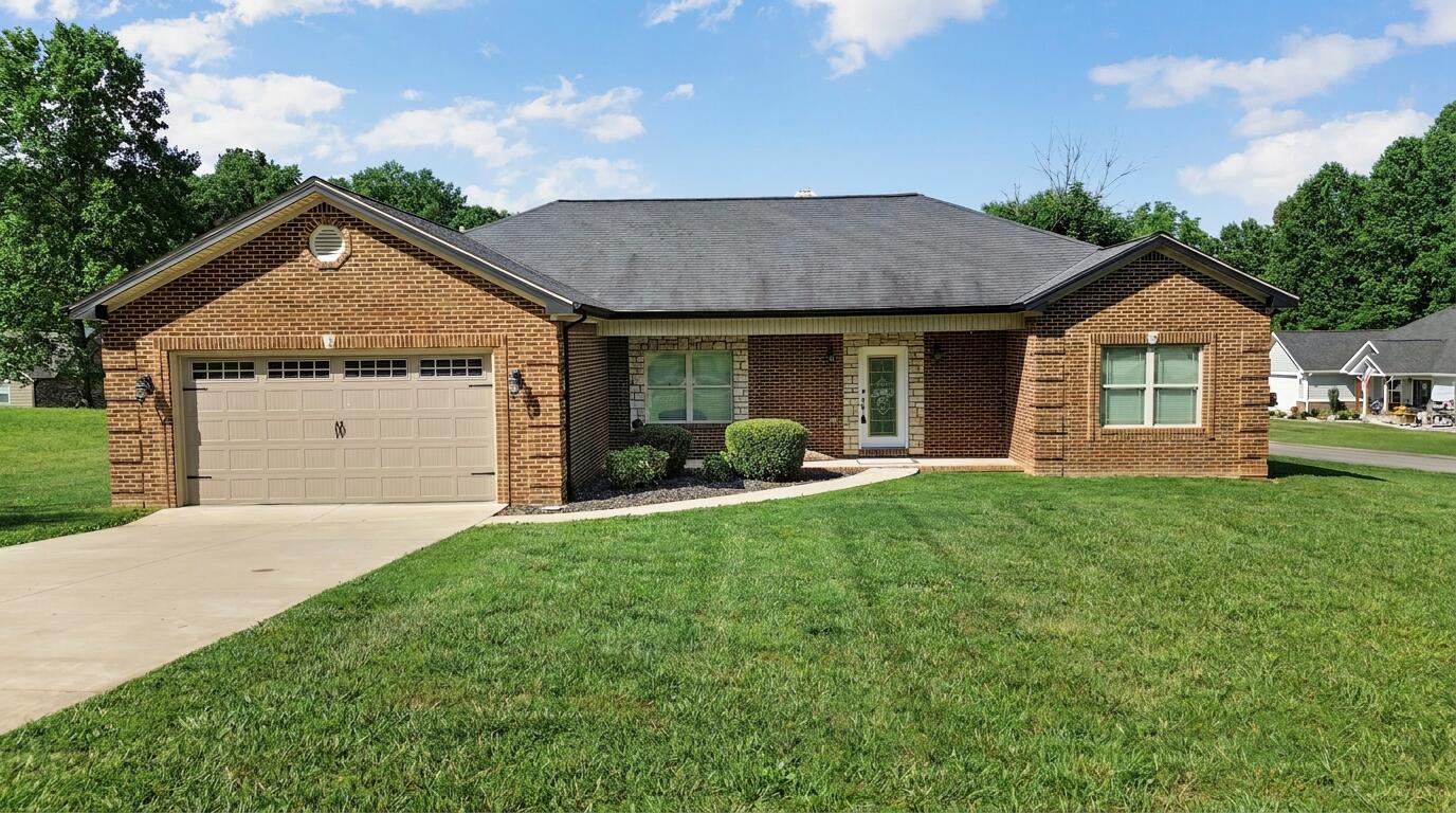 10 E Barrington Drive