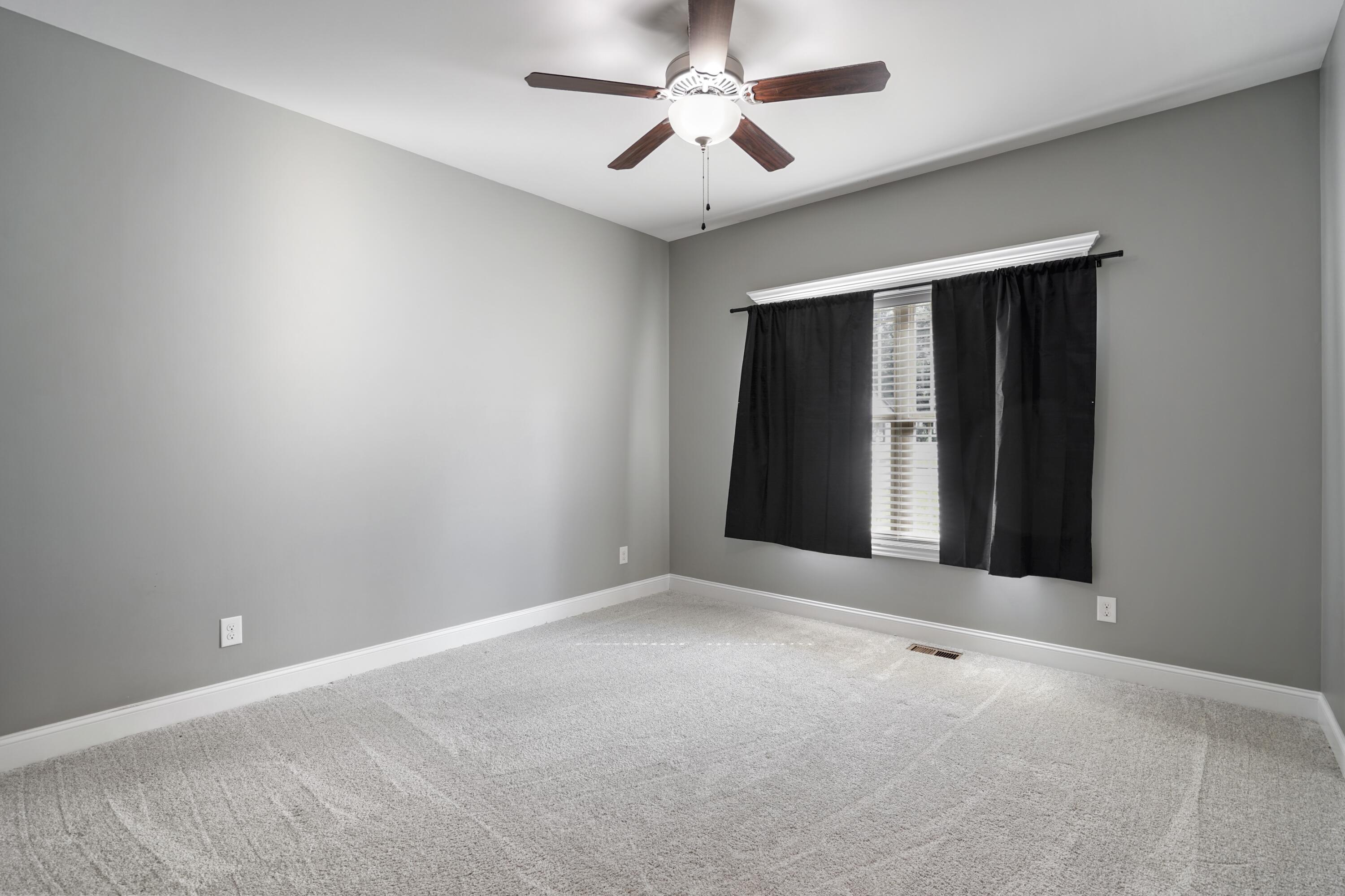 10 E Barrington Drive Property Photo 34