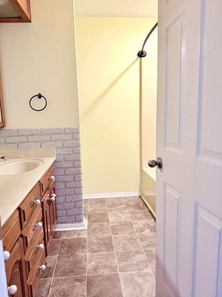 137 Dripping Springs Street Property Photo 7