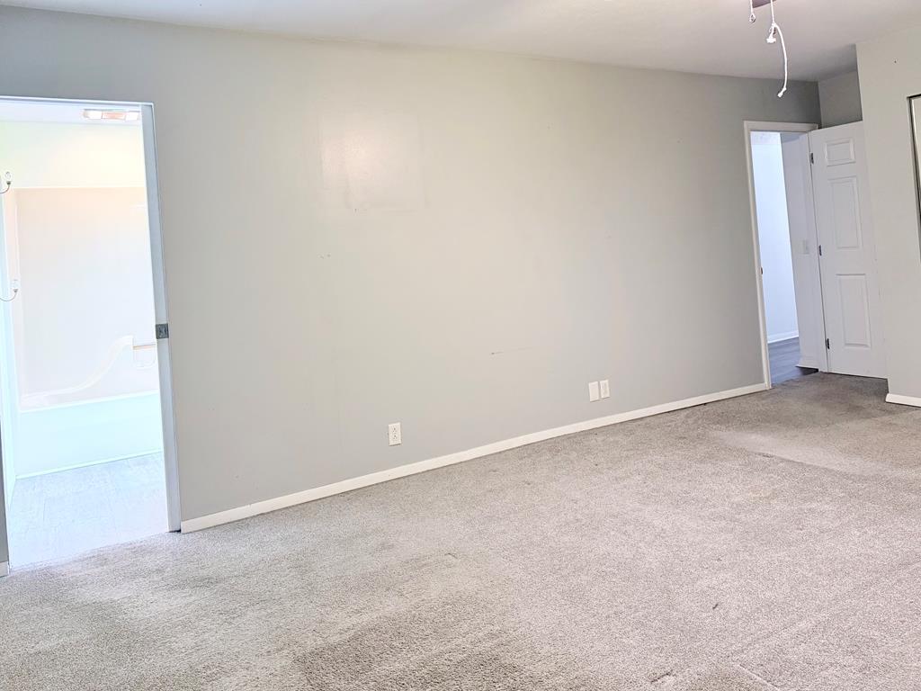 137 Dripping Springs Street Property Photo 9