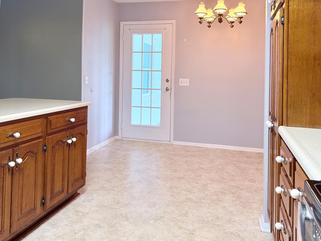 137 Dripping Springs Street Property Photo 18