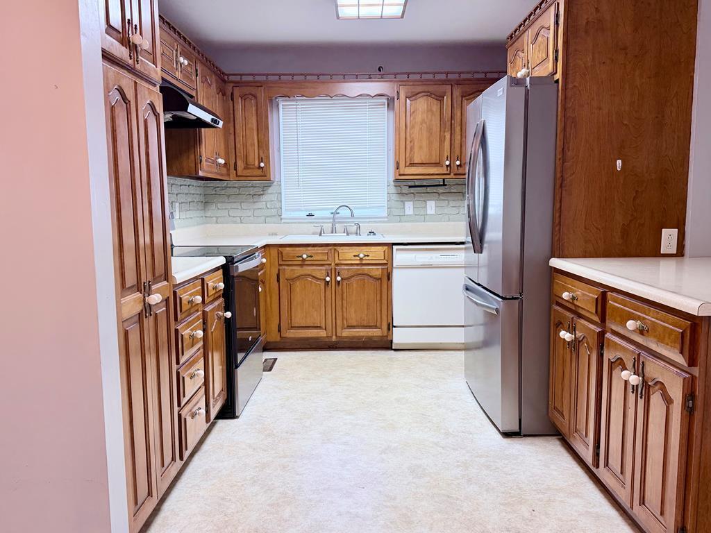 137 Dripping Springs Street Property Photo 21