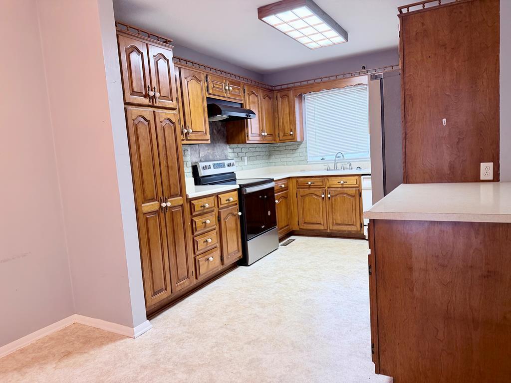 137 Dripping Springs Street Property Photo 23