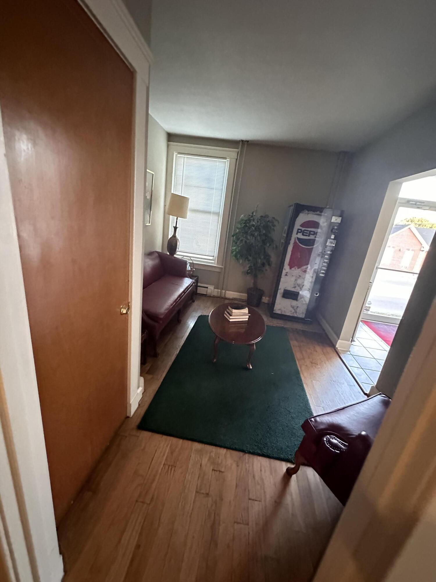 202 S College Street Property Photo 5
