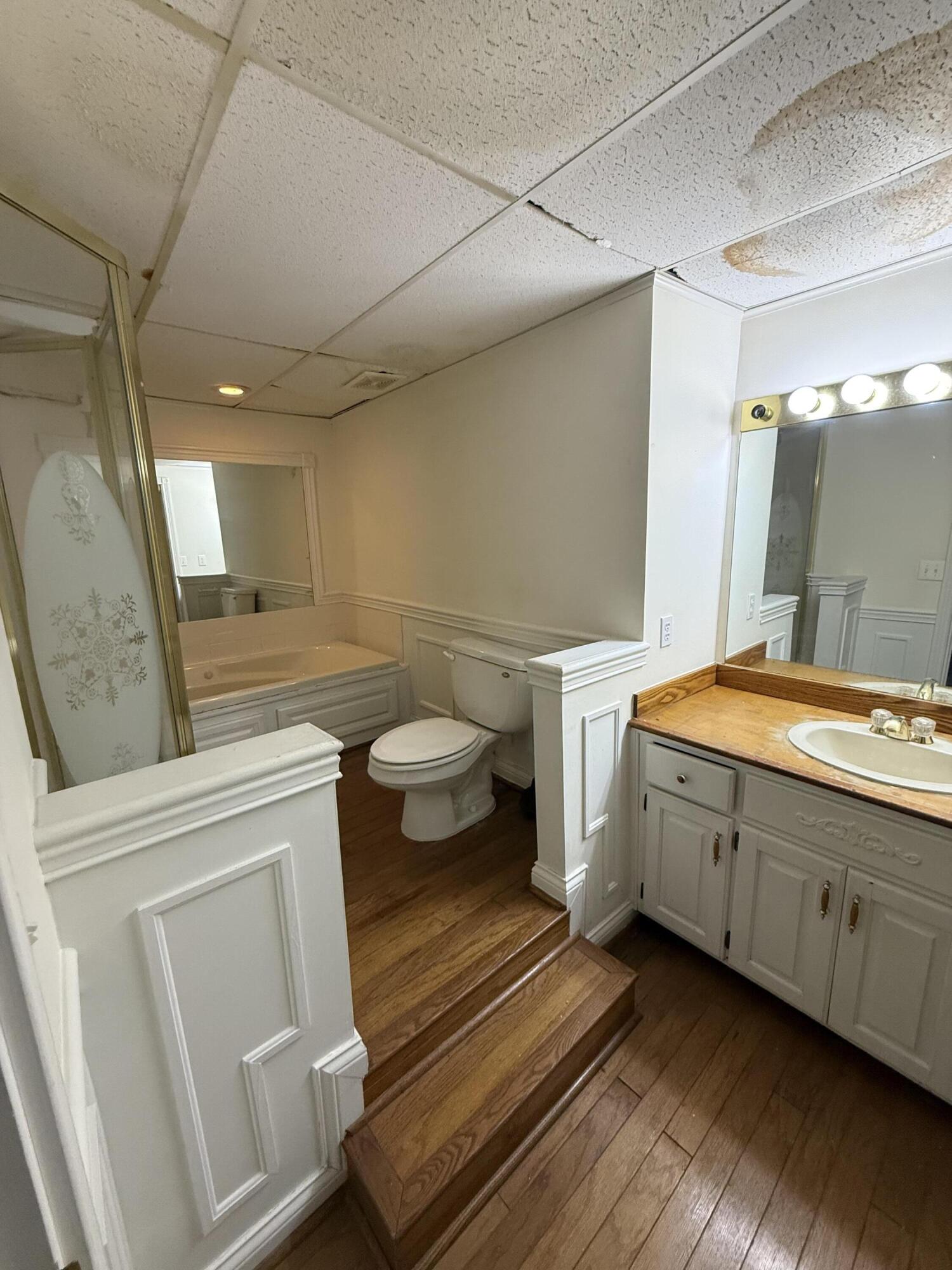 202 S College Street Property Photo 26