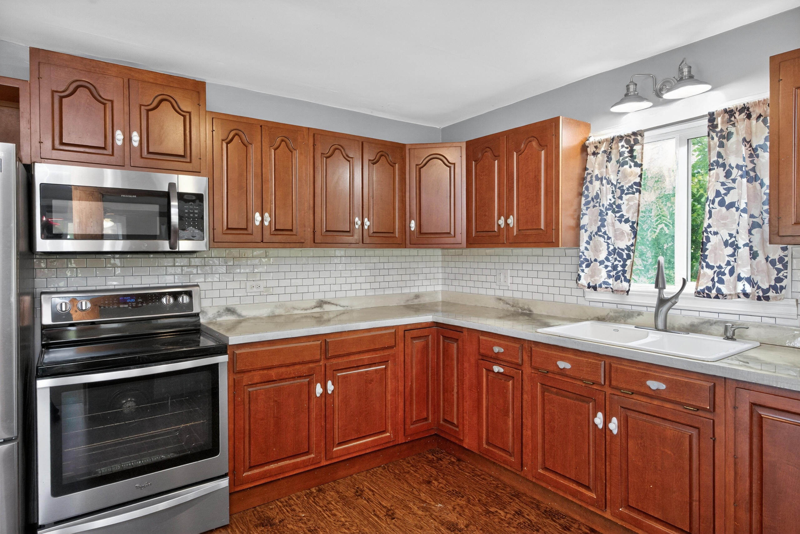 1127 Pine Crest Road Property Photo 8