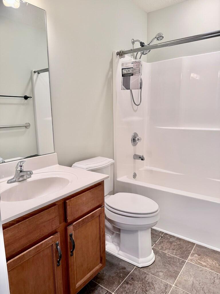 210 Westminster Place Property Photo 11