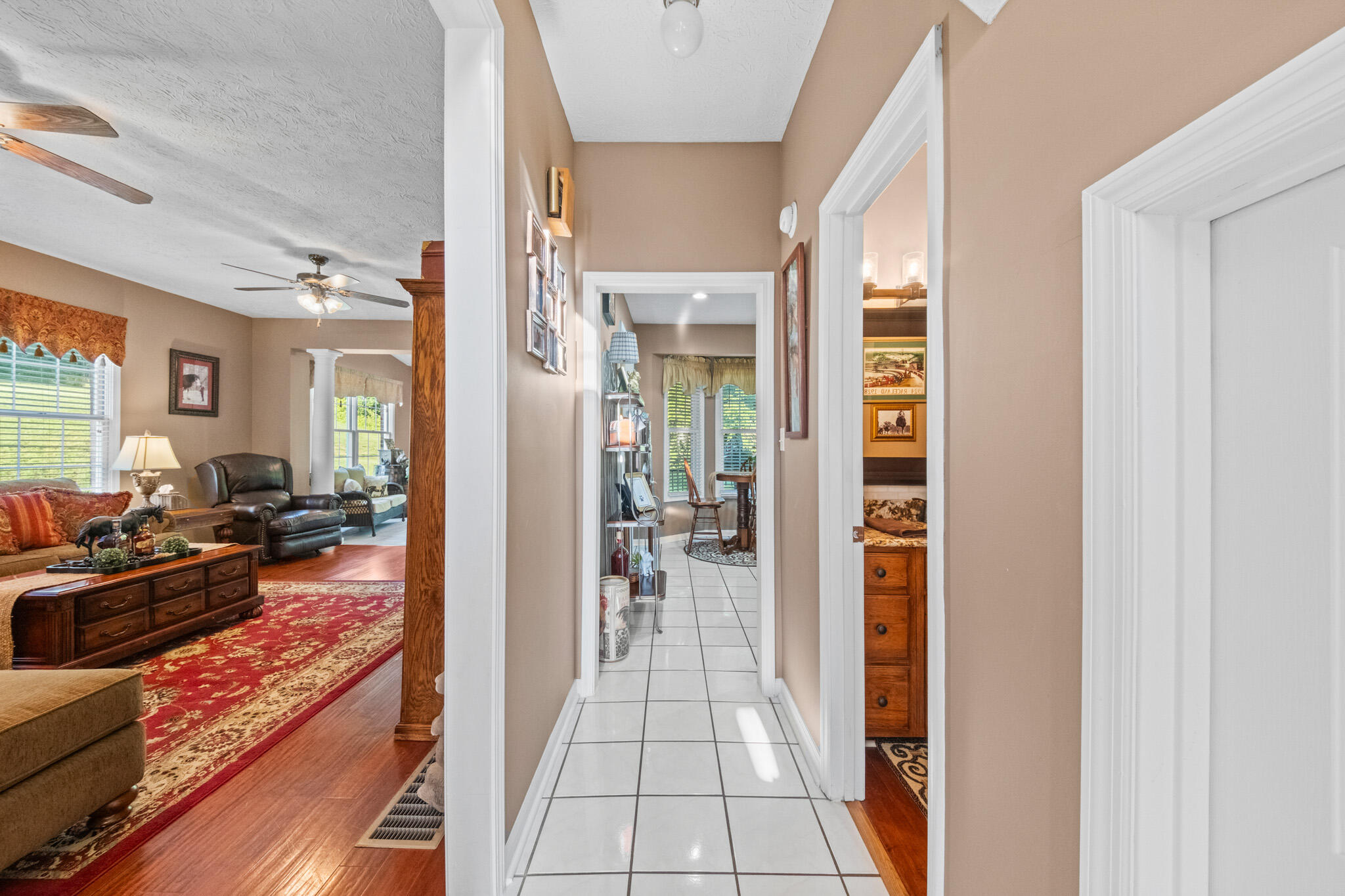 287 Chapel Hollow Property Photo 6