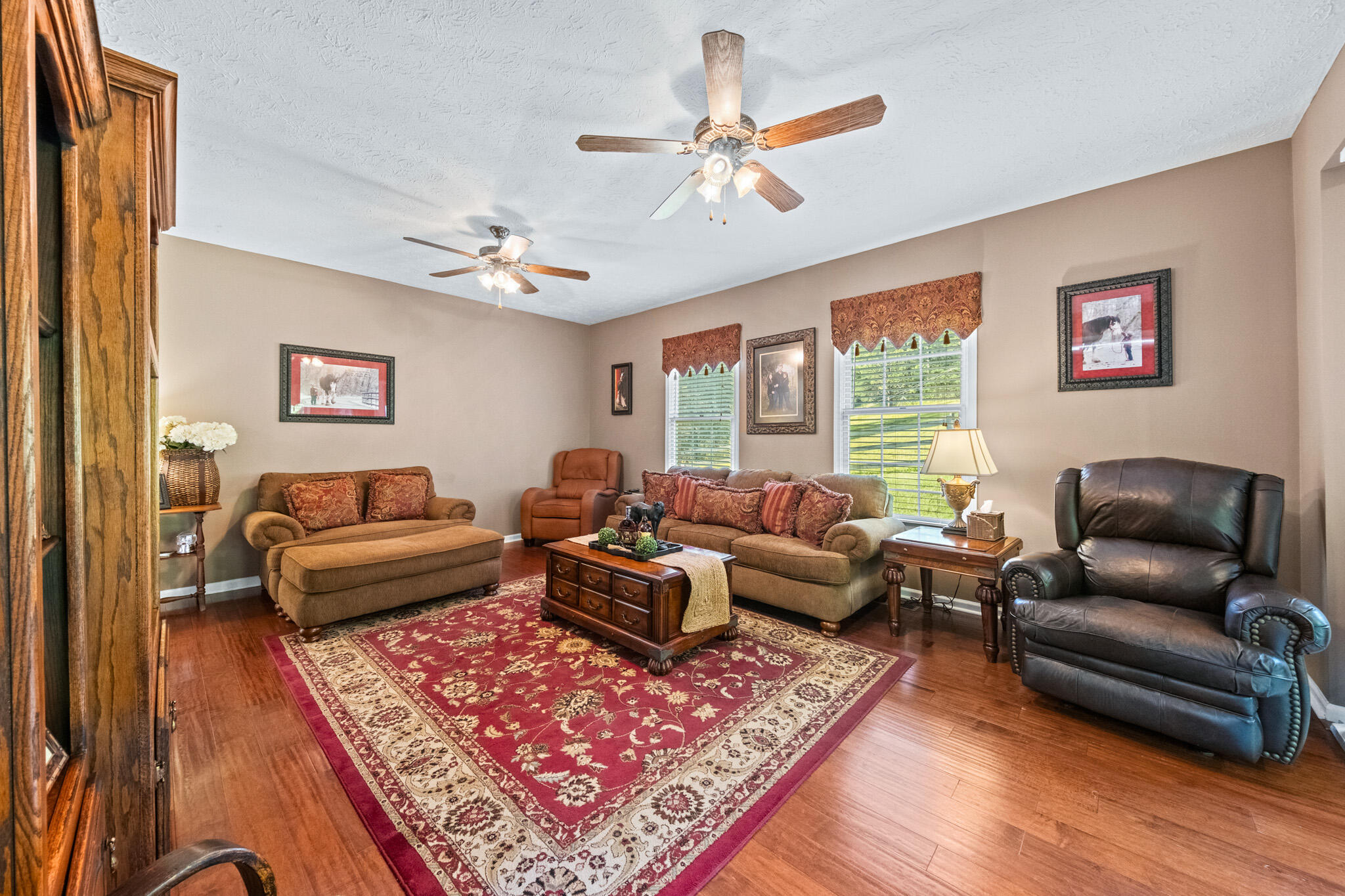 287 Chapel Hollow Property Photo 7