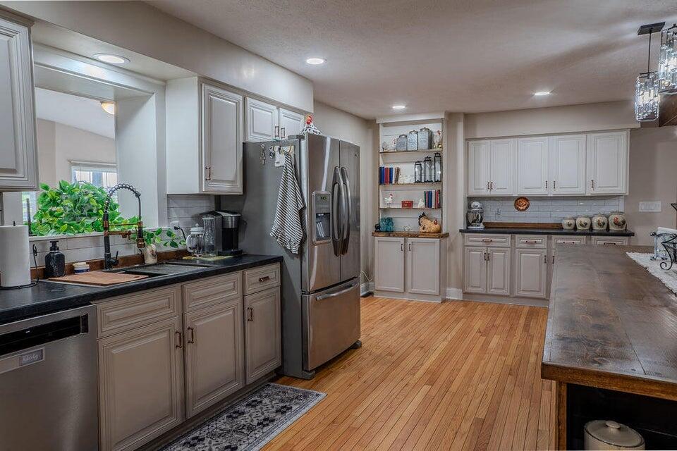 10405 Ky-52 Property Photo 8