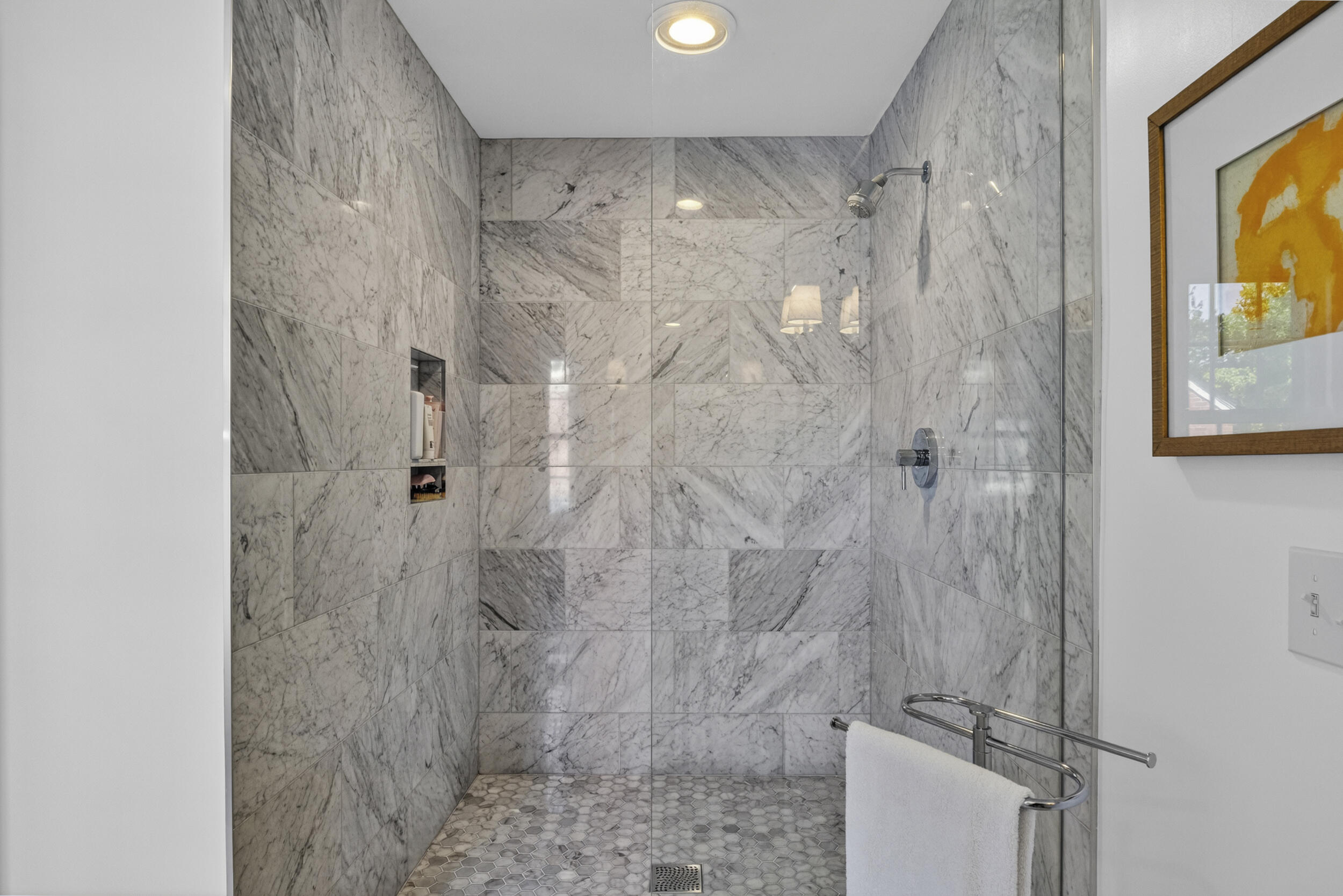 229 Kingsway Drive Property Photo 34