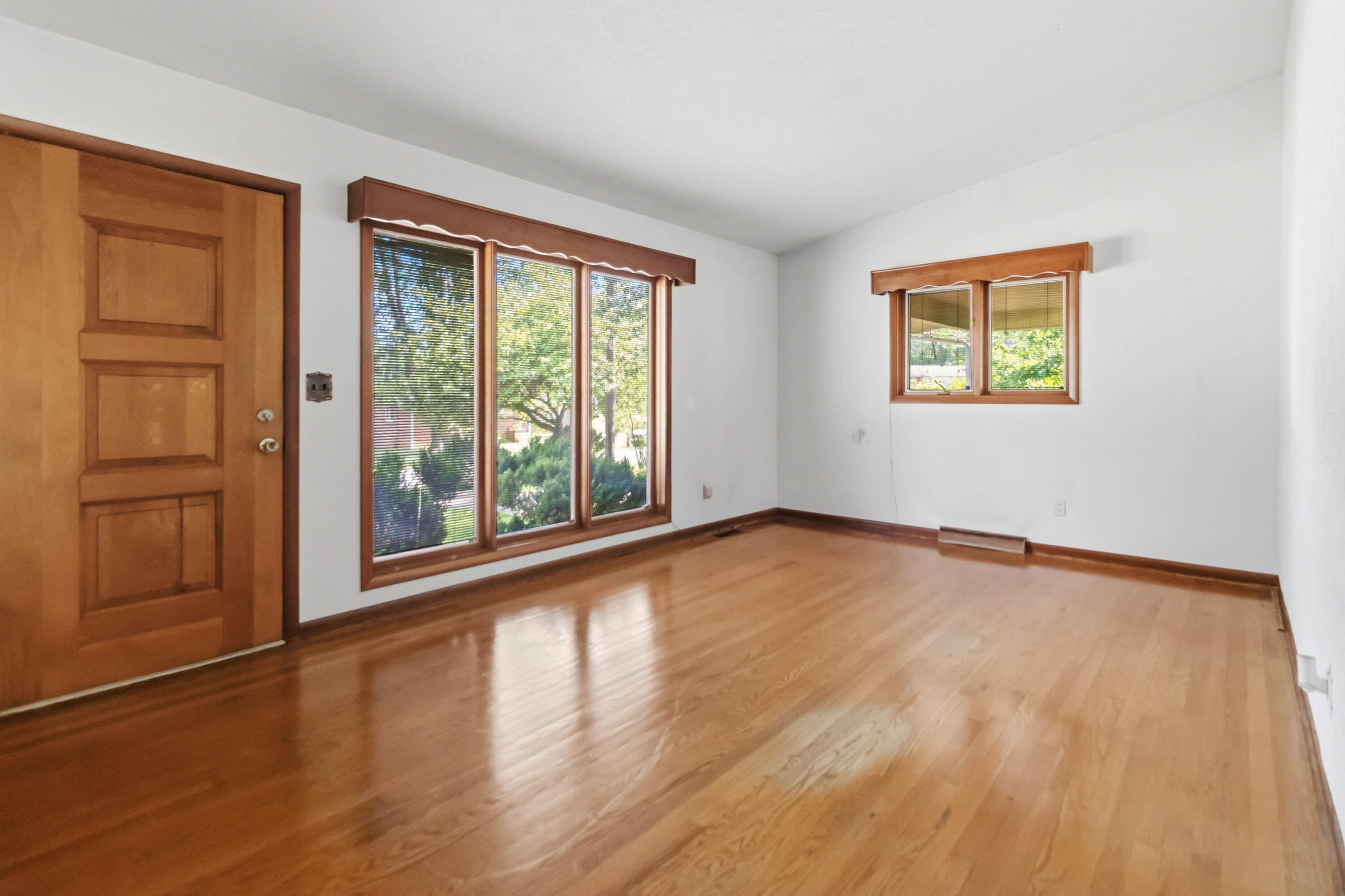 31 Garland Avenue Property Photo 9