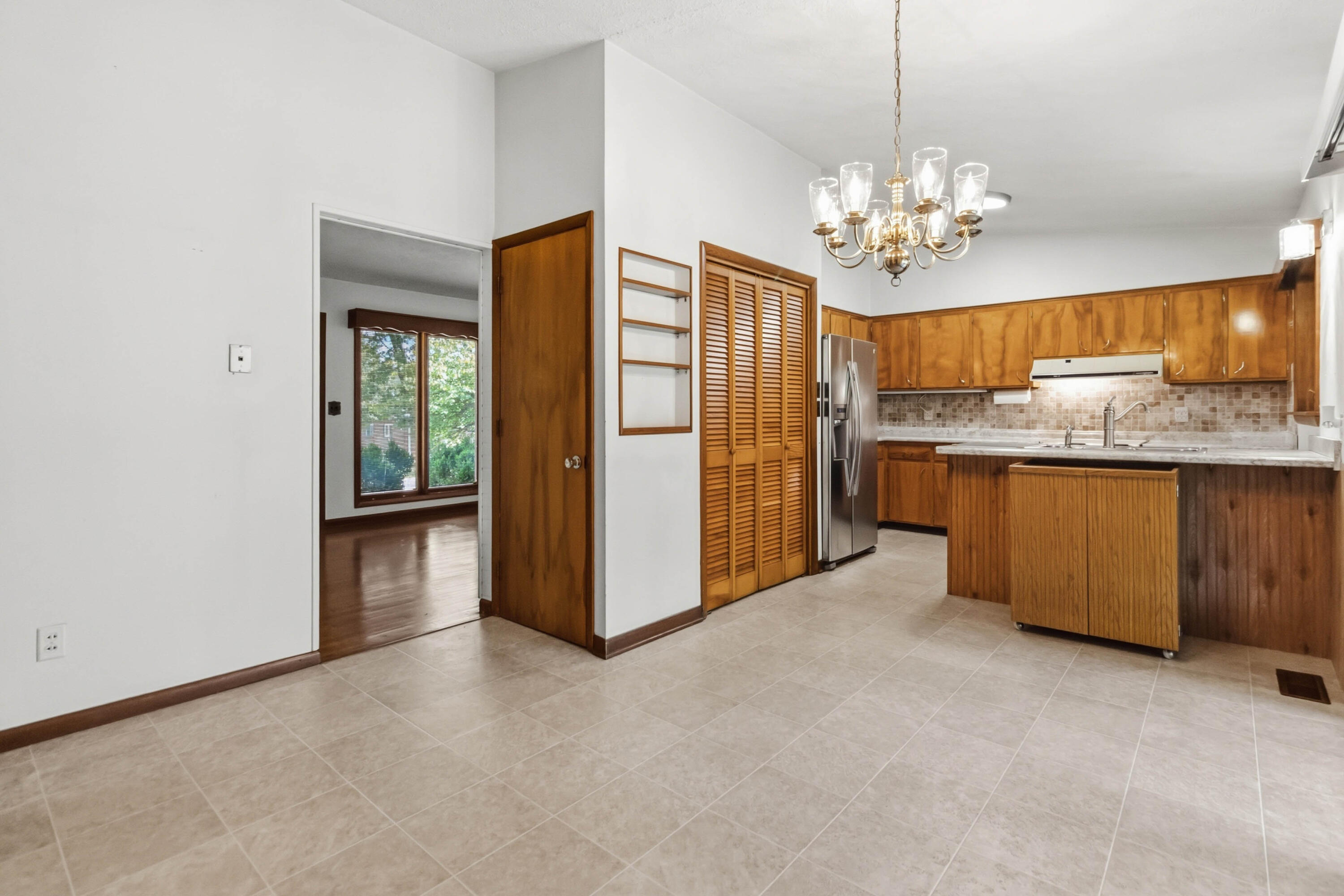 31 Garland Avenue Property Photo 19
