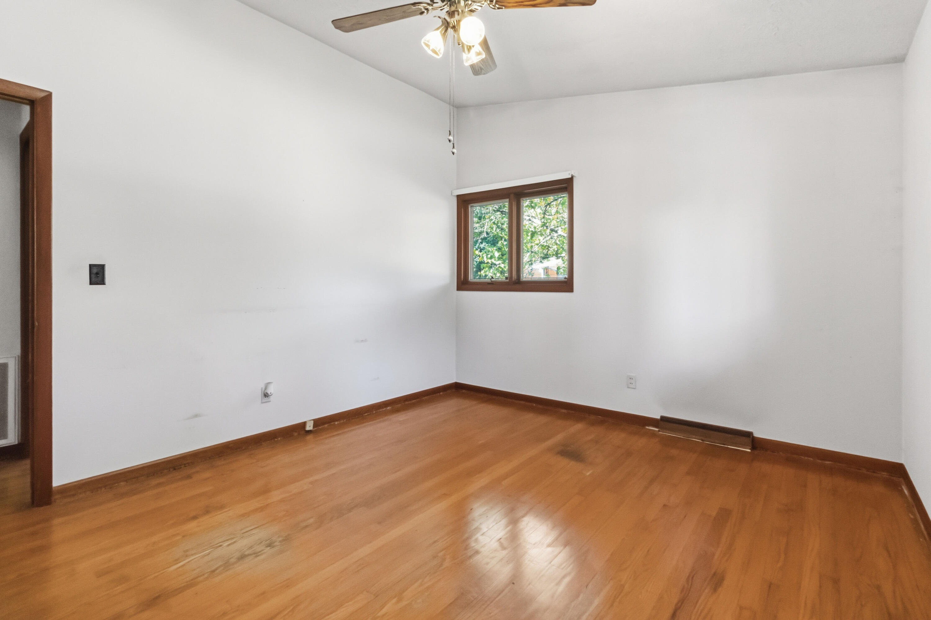 31 Garland Avenue Property Photo 30