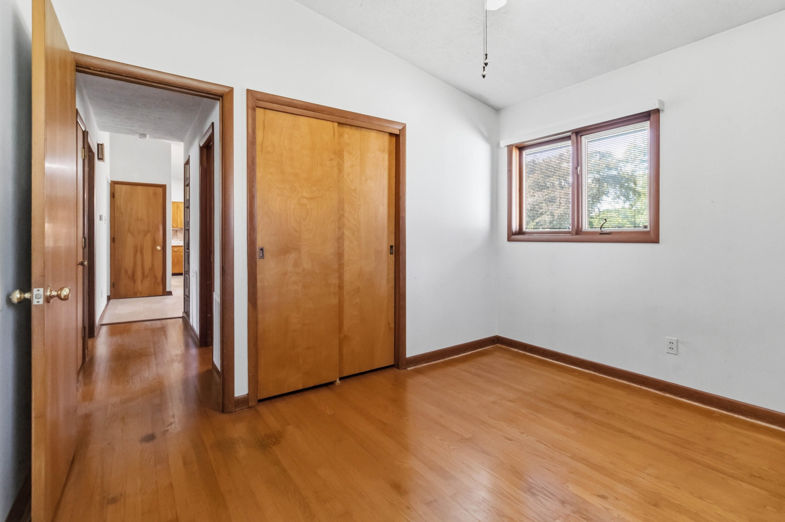31 Garland Avenue Property Photo 35