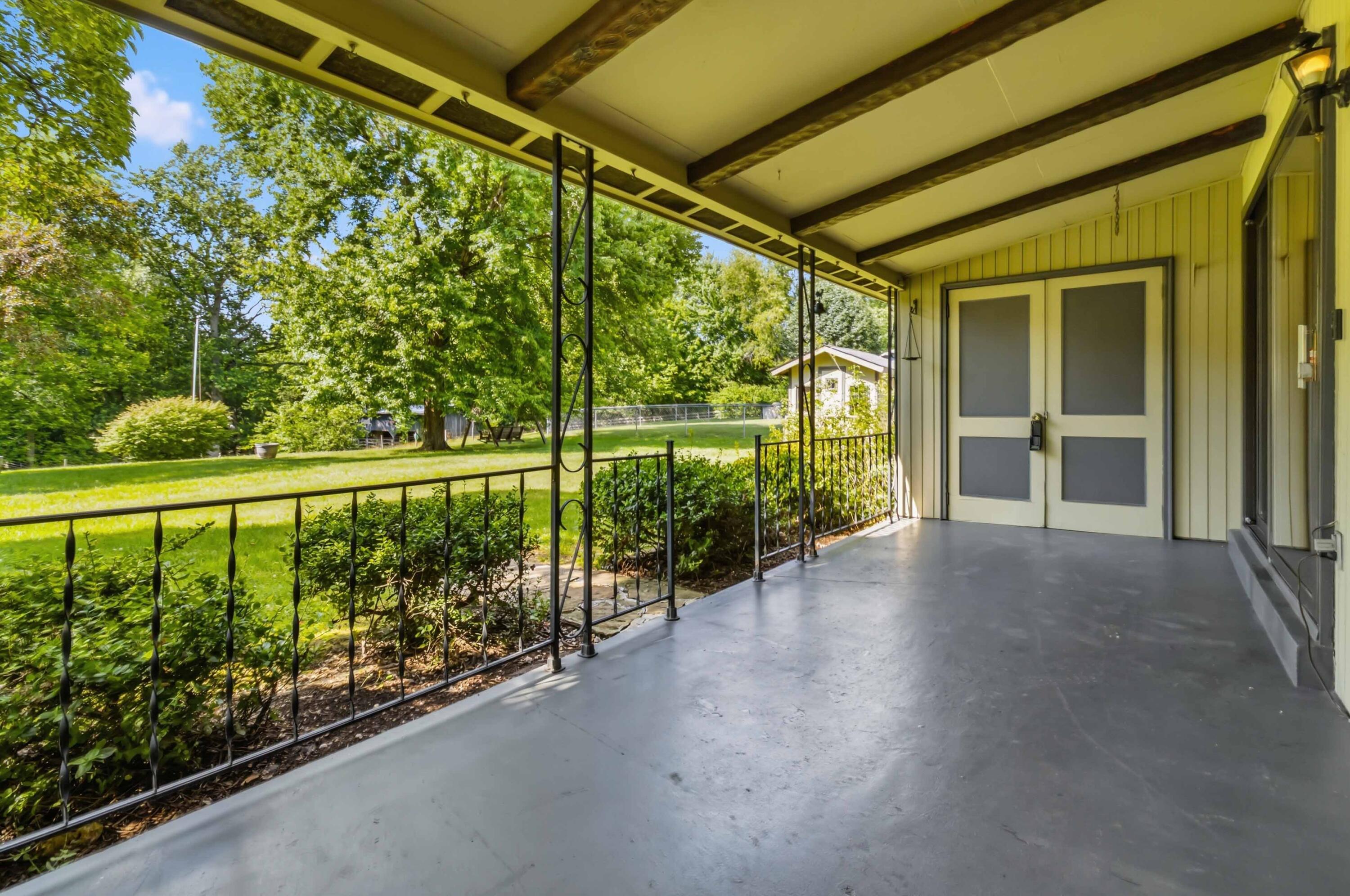 31 Garland Avenue Property Photo 45