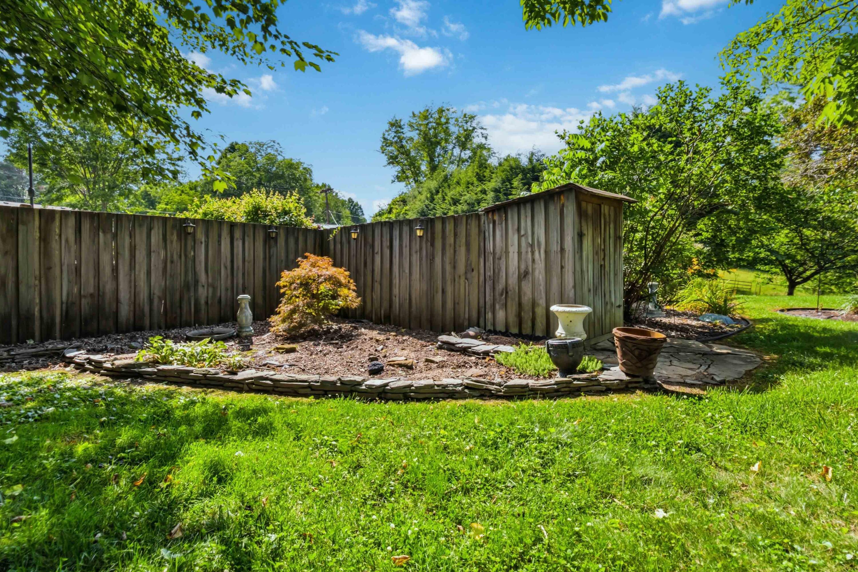 31 Garland Avenue Property Photo 47