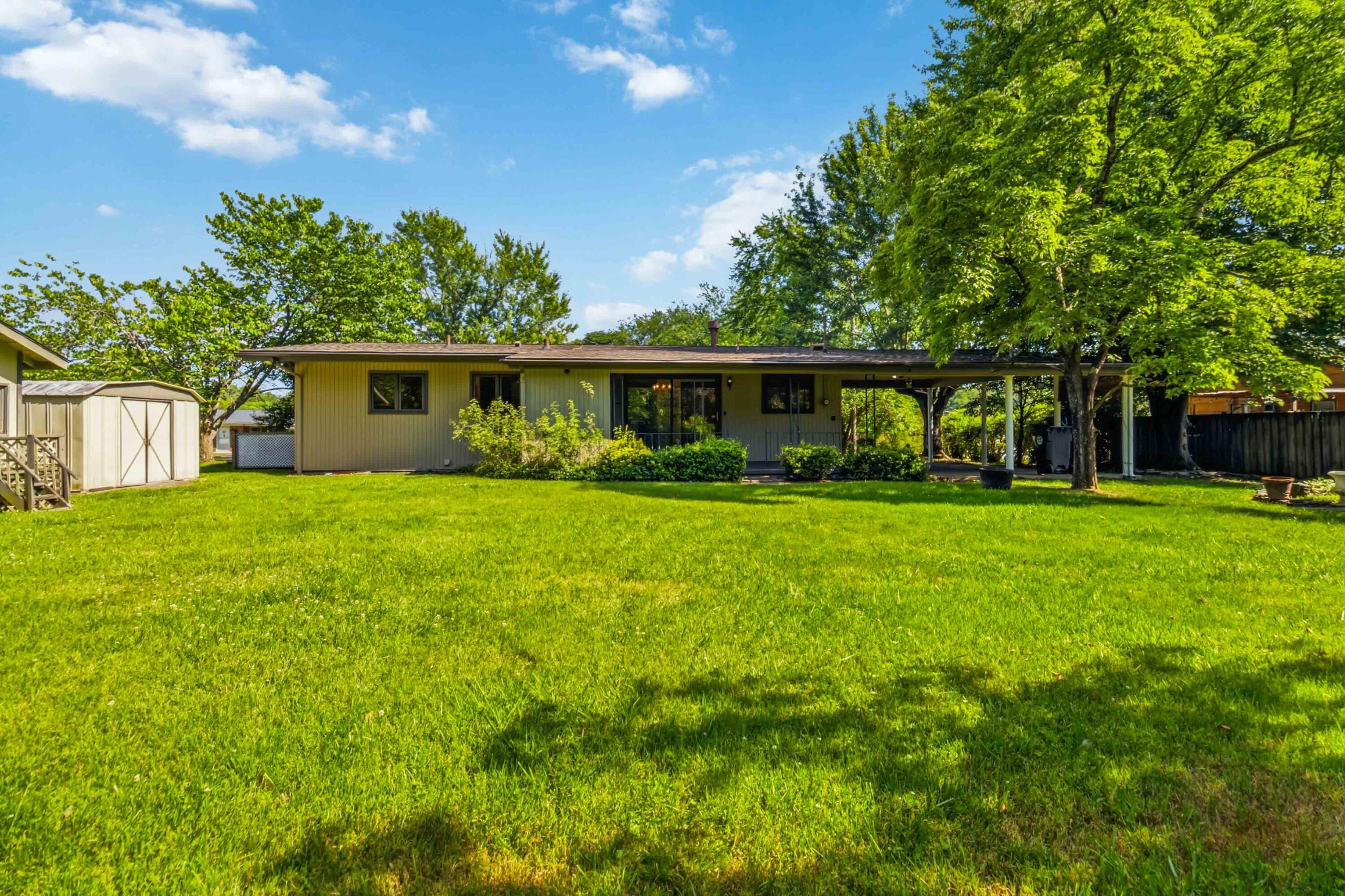 31 Garland Avenue Property Photo 52