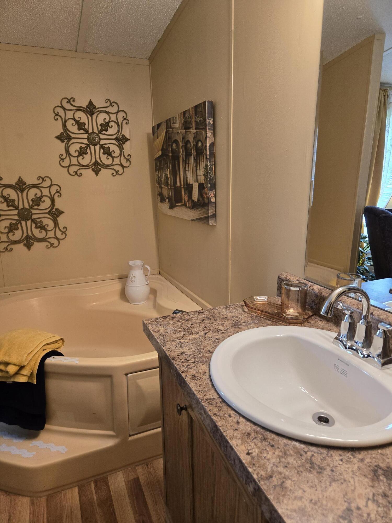 2174 Lambert Road Property Photo 19