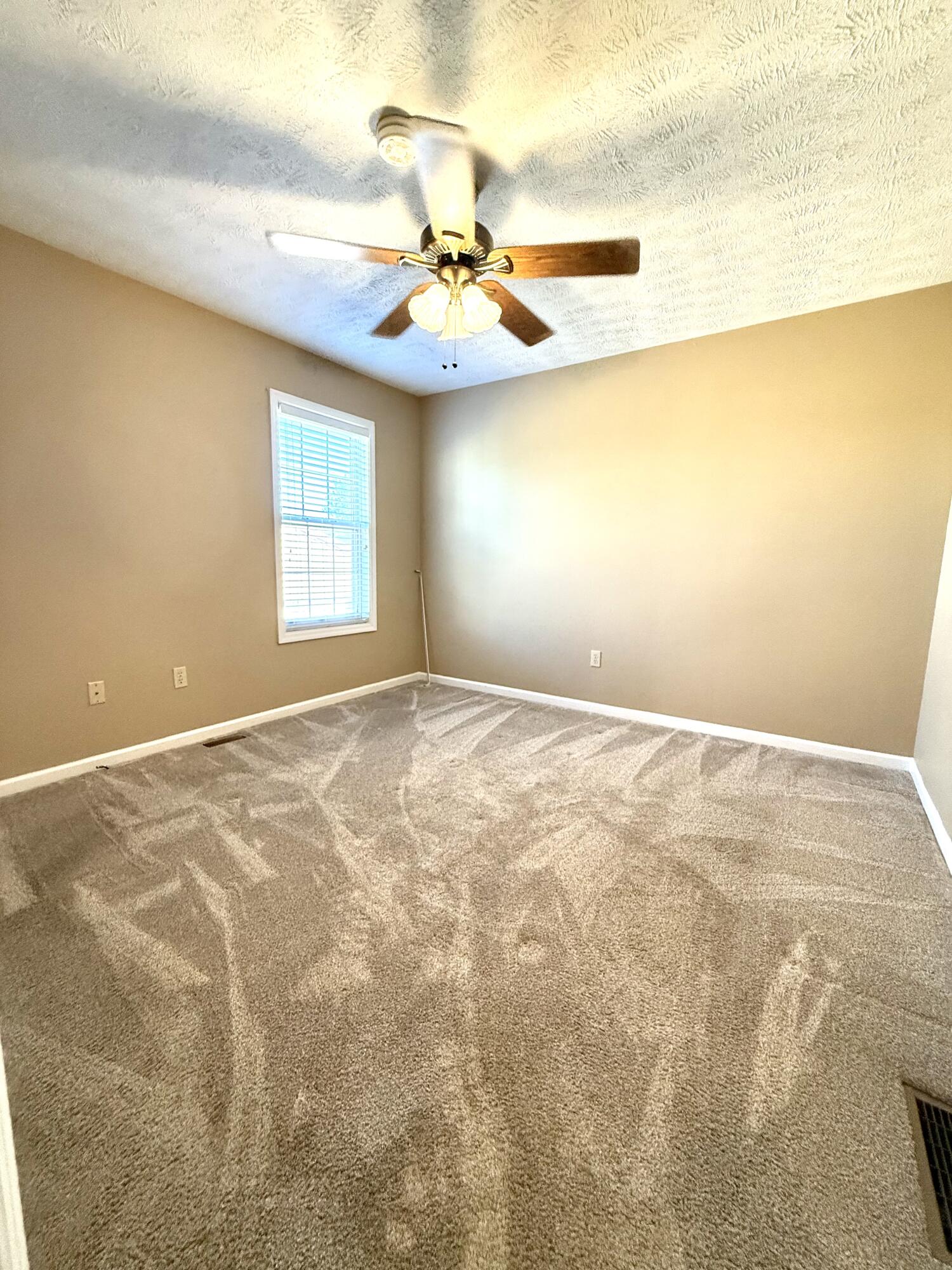 143 Deer Run Property Photo 31