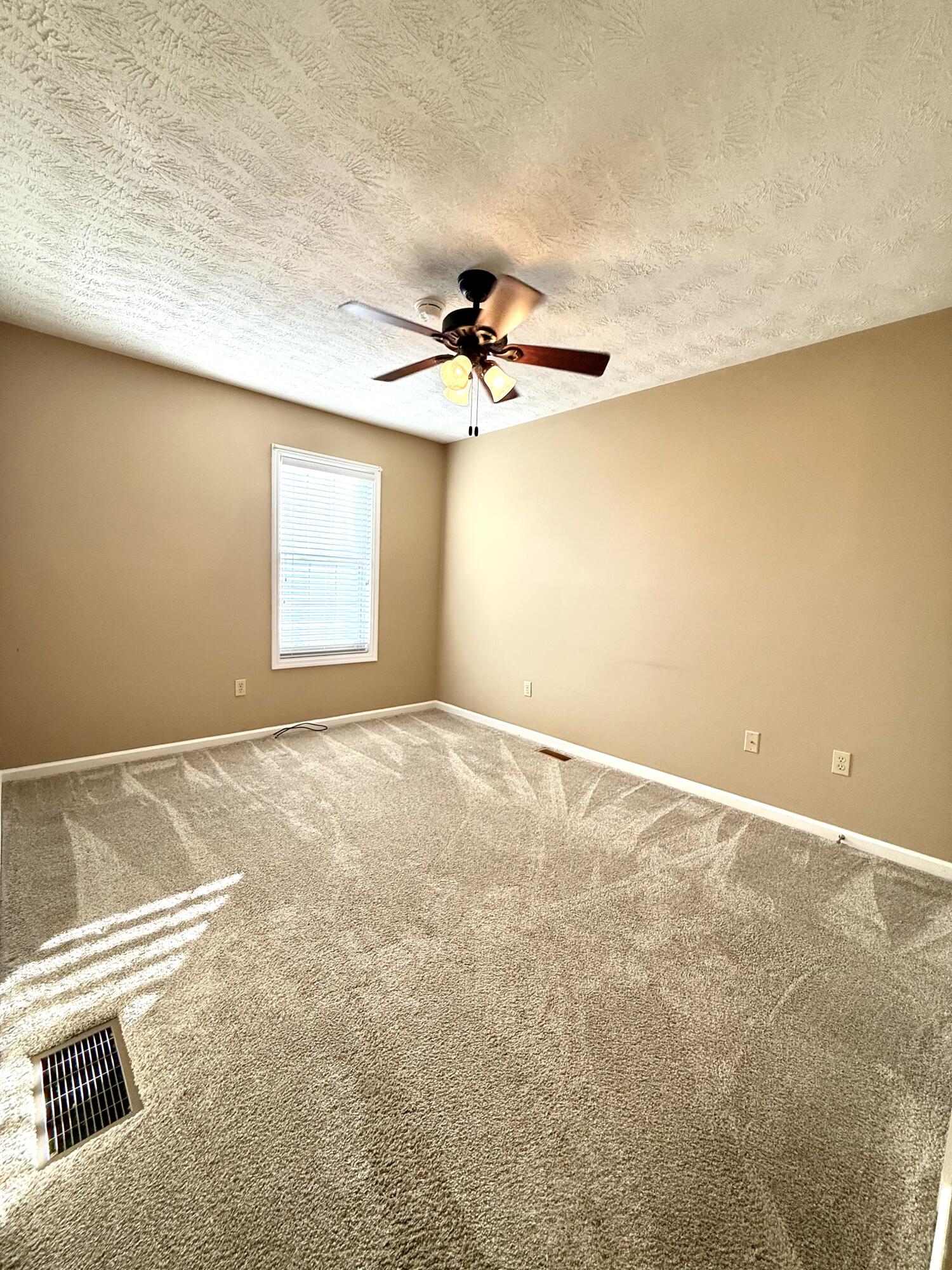 143 Deer Run Property Photo 32