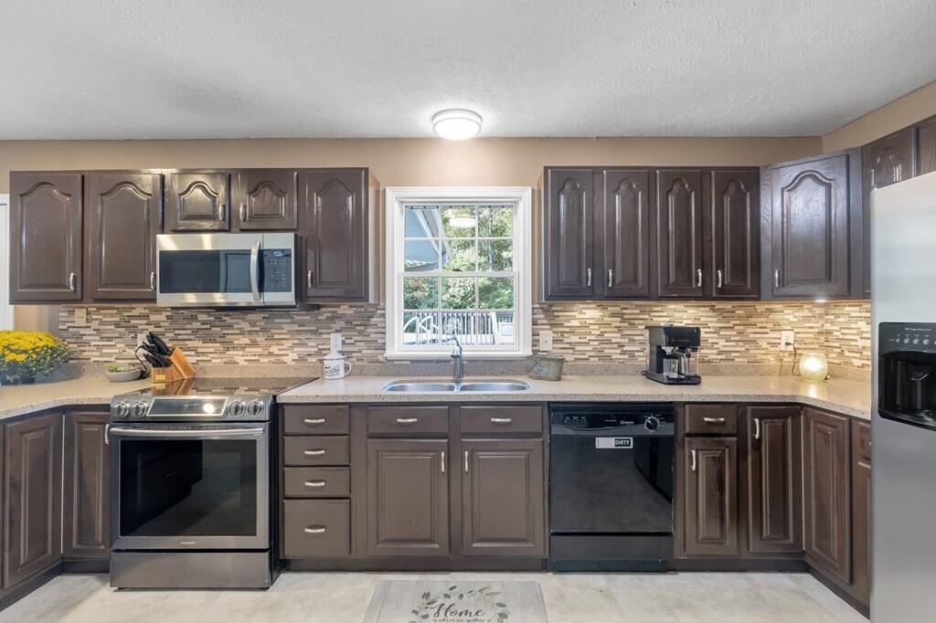 2580 Crofton Dawson Road Property Photo 8