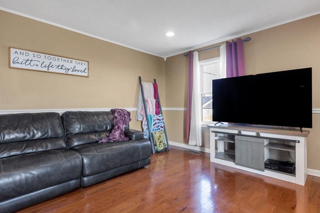 2580 Crofton Dawson Road Property Photo 17