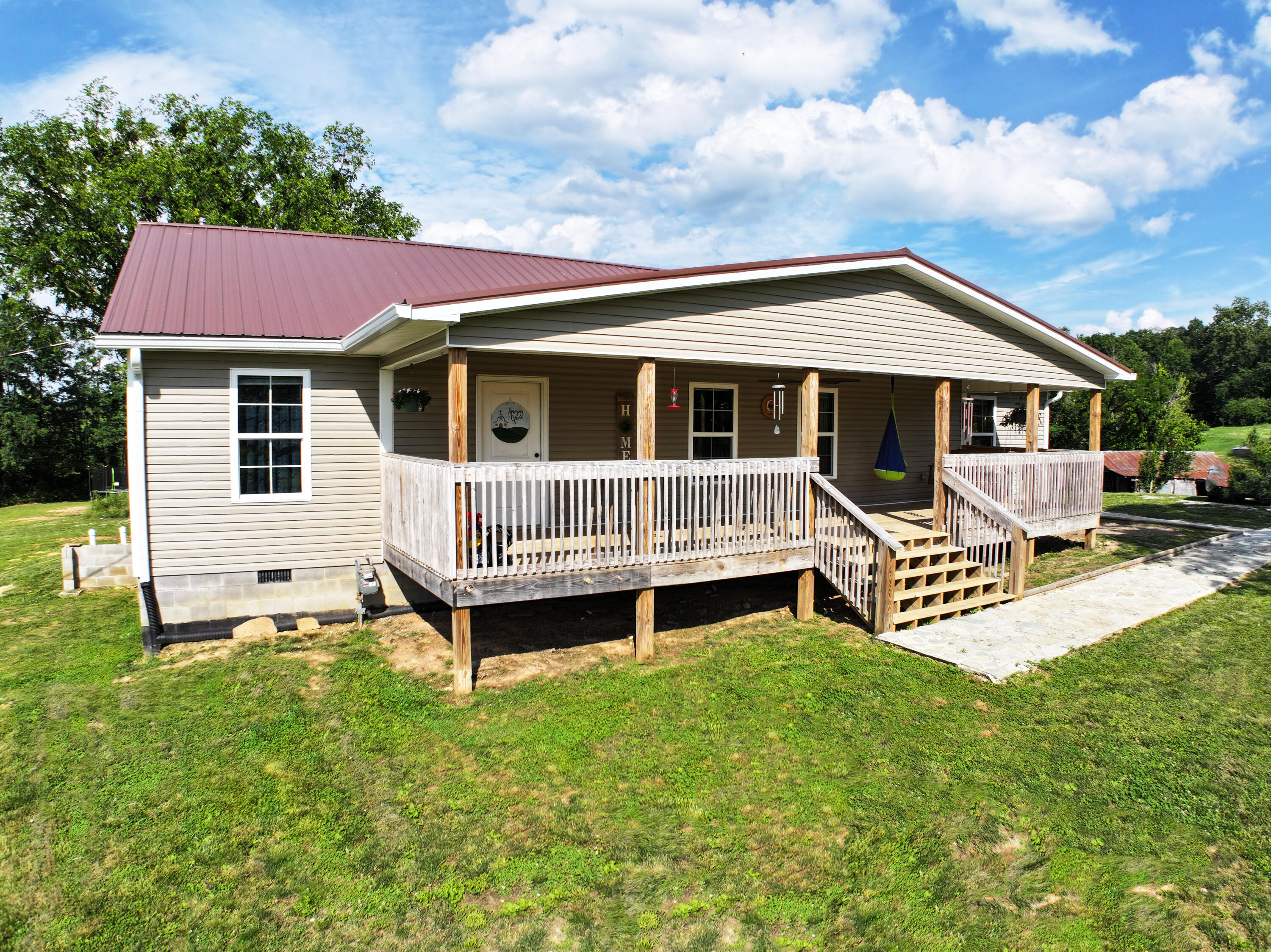 1410 Winston Road Property Photo 3