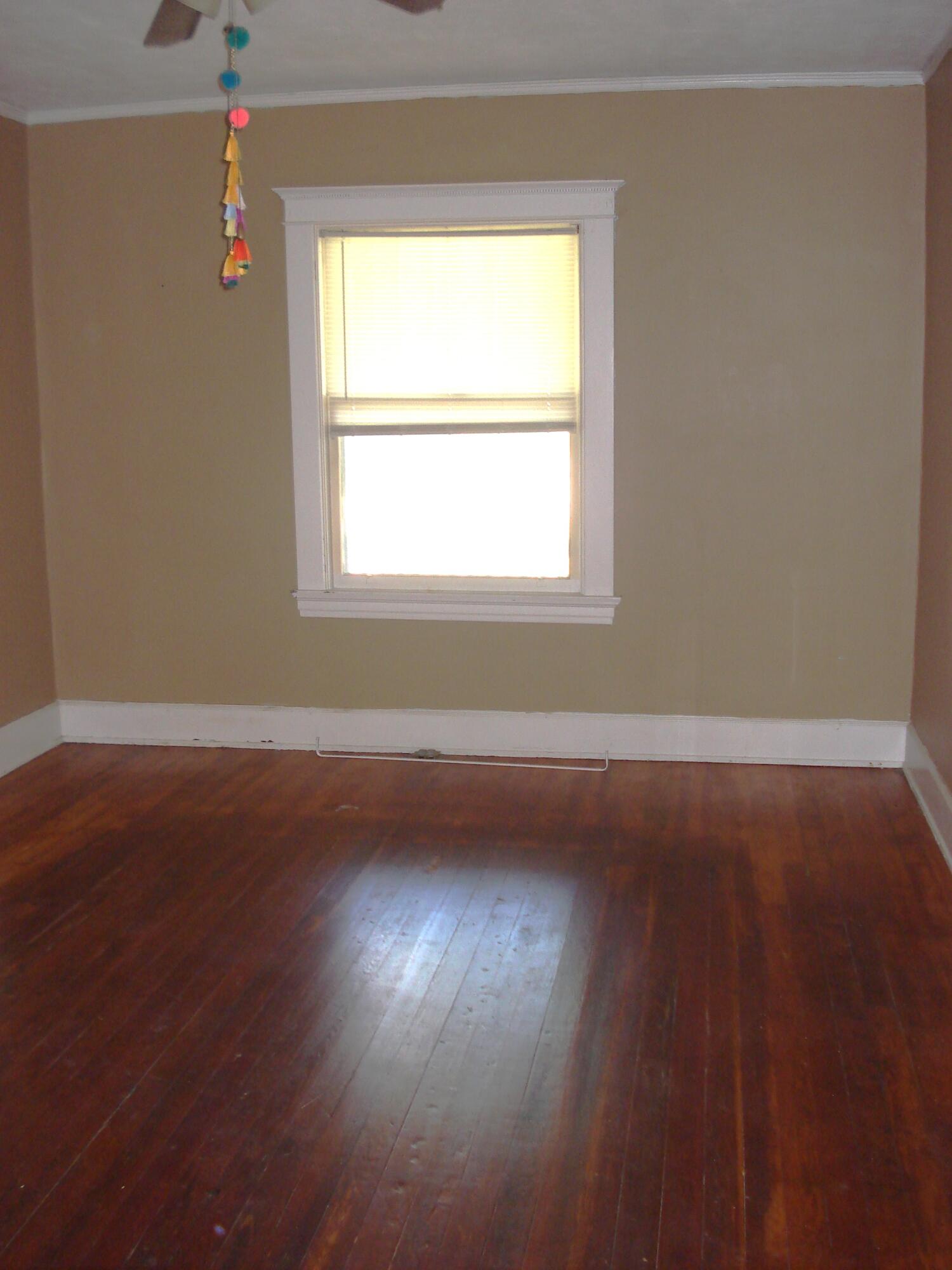 409 E Bridge Street Property Photo 9