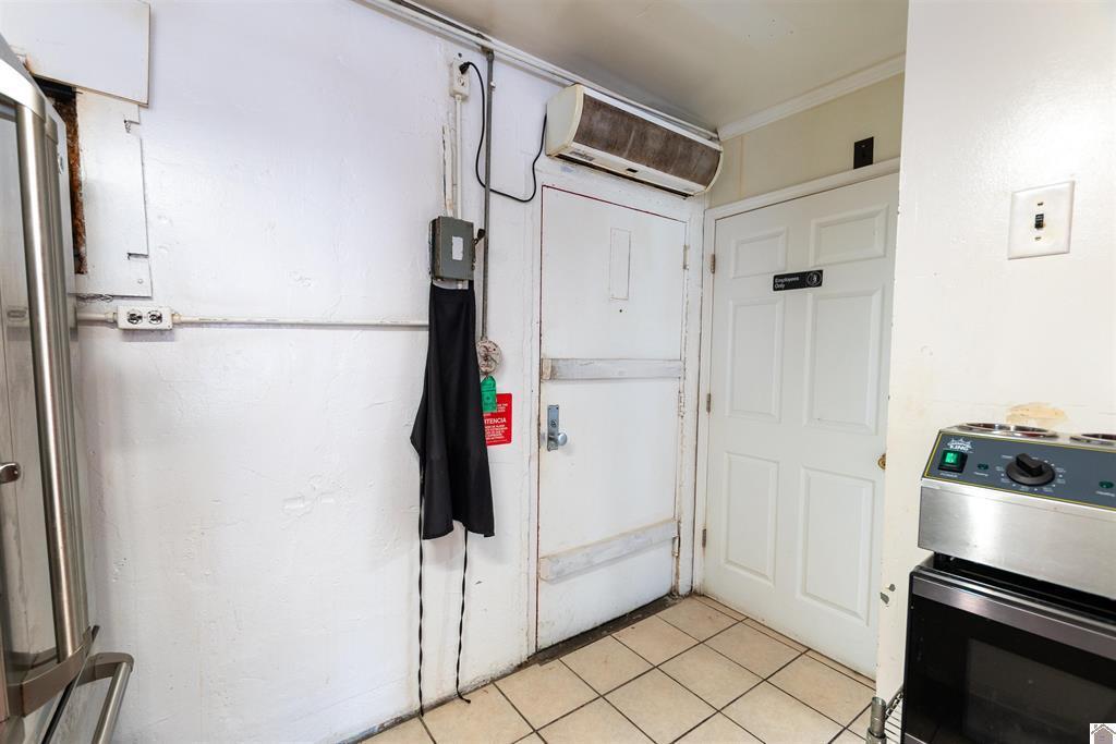 426 E Adair Street Property Photo 23