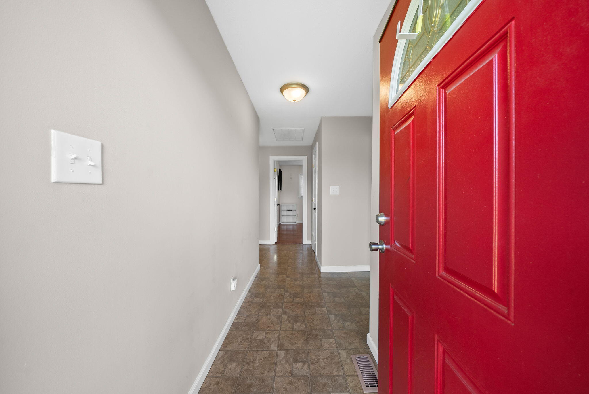 2152 Main Street Property Photo 5