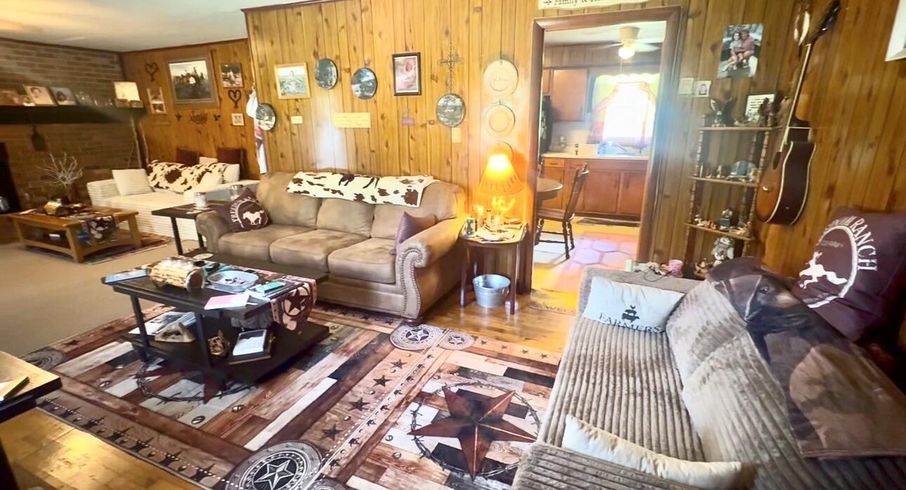 5364 2025 Highway Property Photo 5