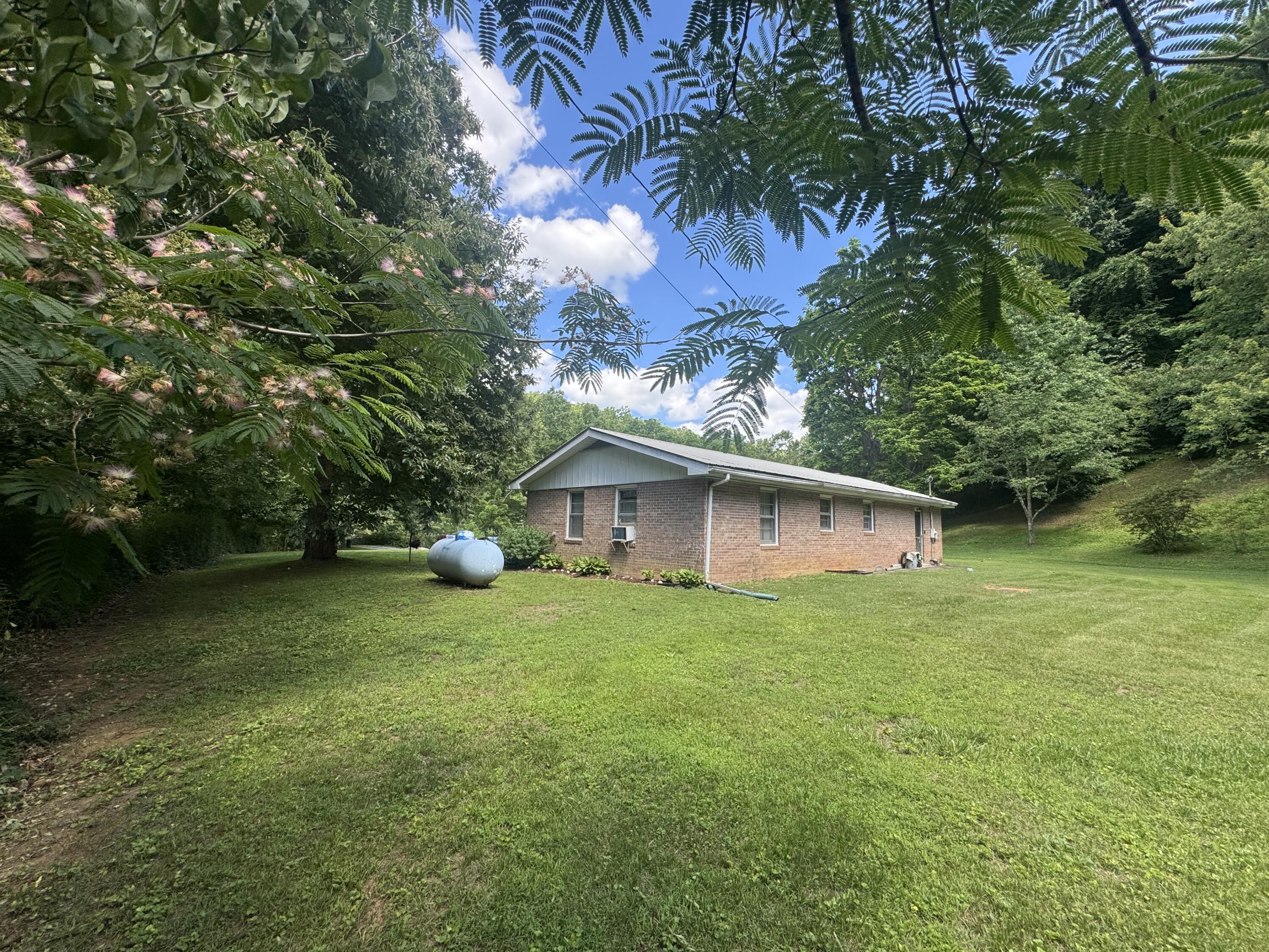 5364 2025 Highway Property Photo 13