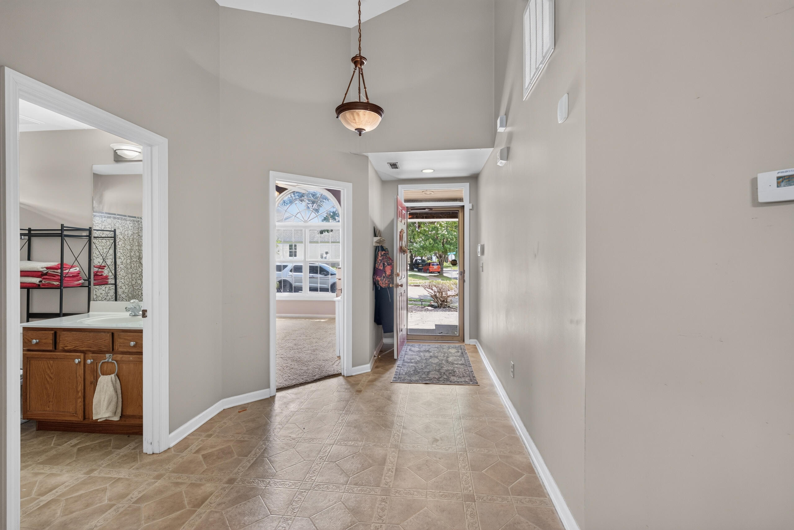 141 White Oak Trace Property Photo 6