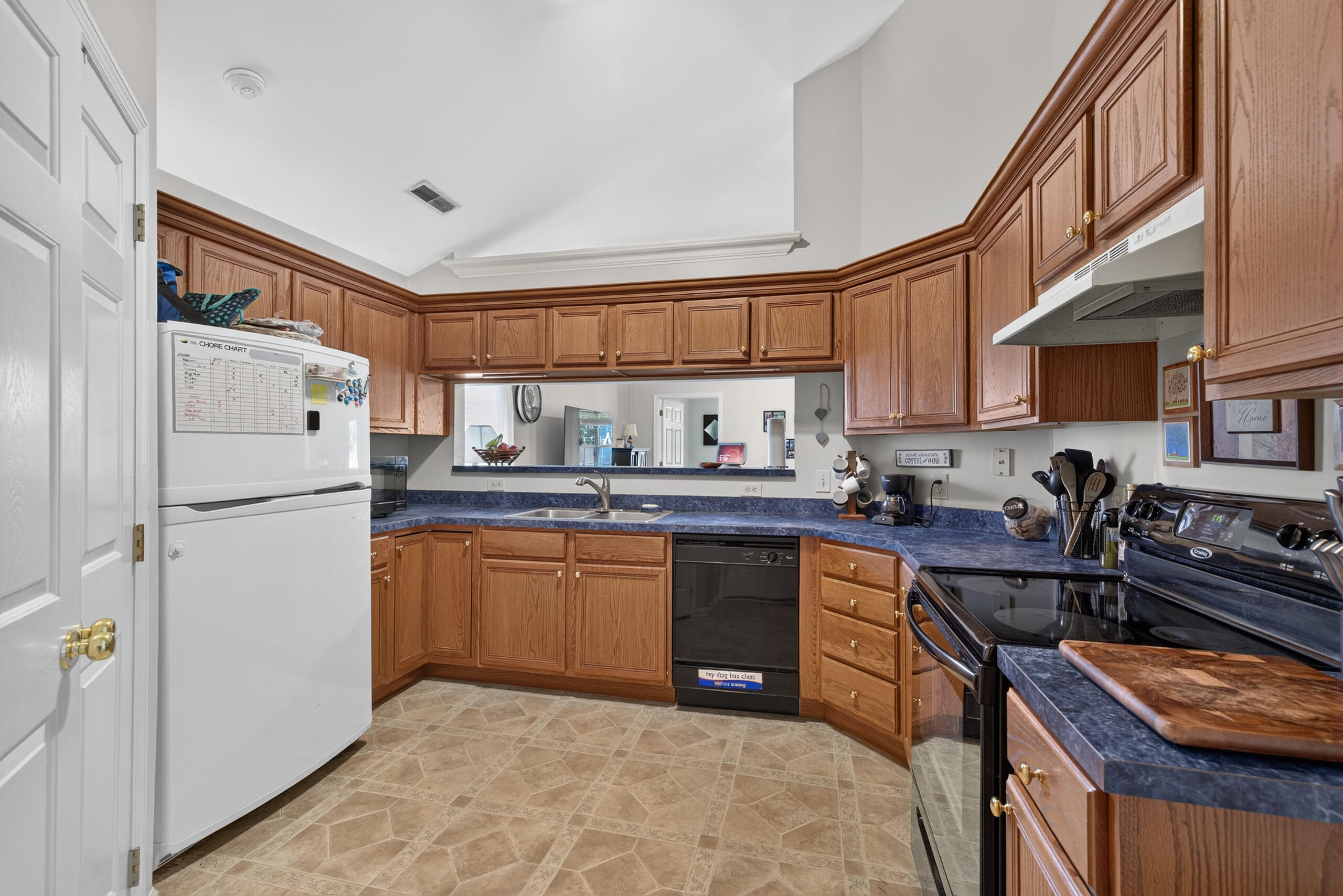 141 White Oak Trace Property Photo 10