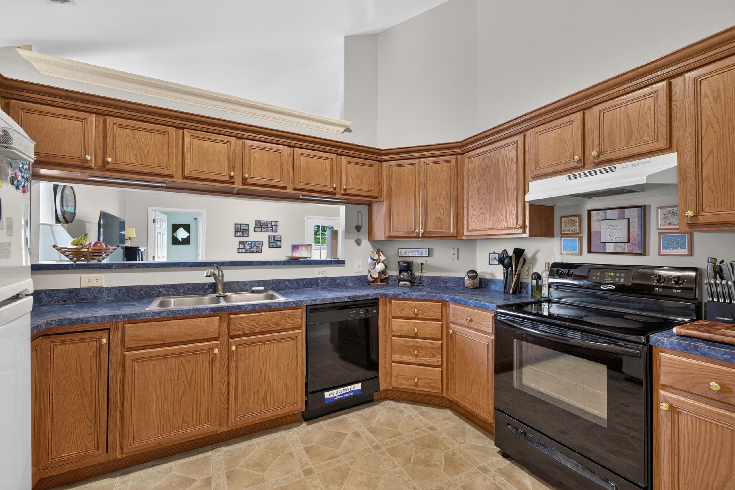141 White Oak Trace Property Photo 12