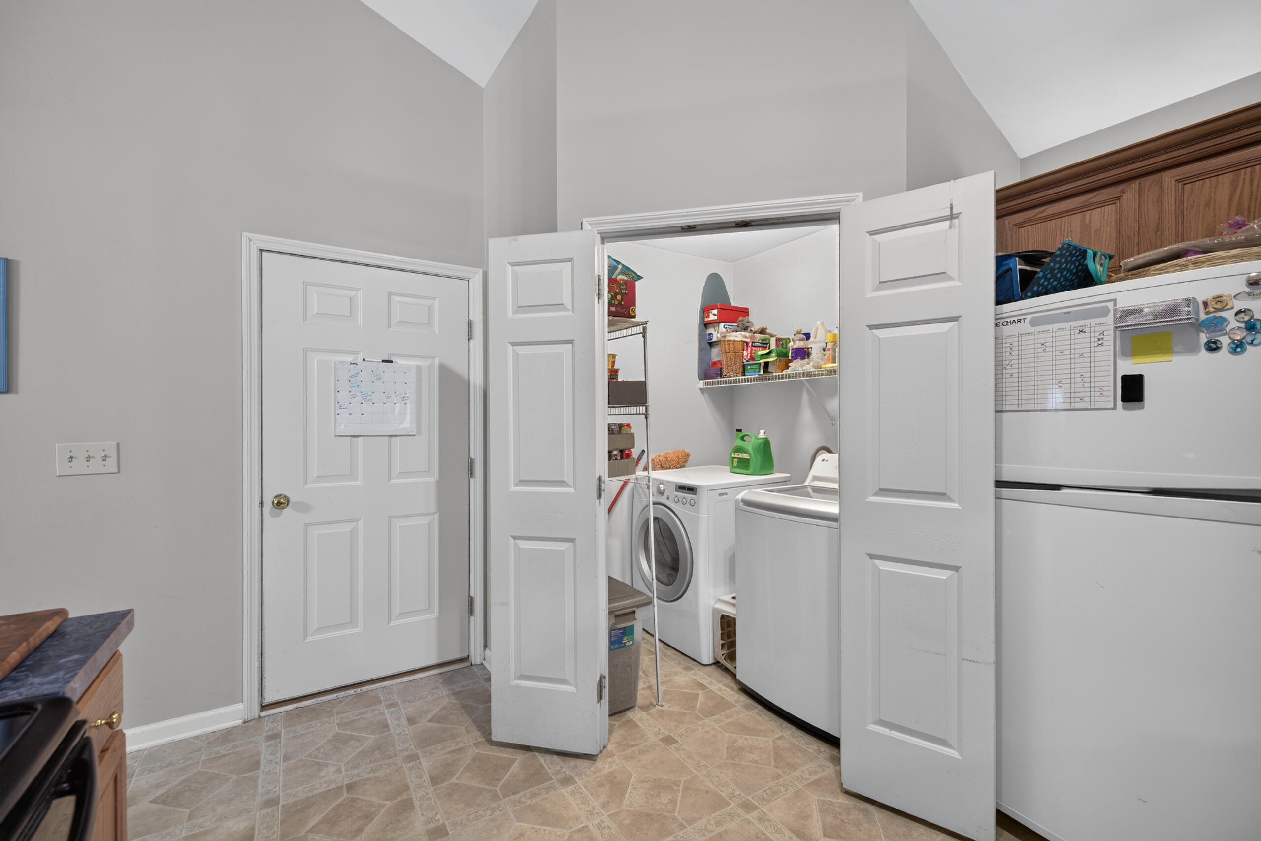 141 White Oak Trace Property Photo 14