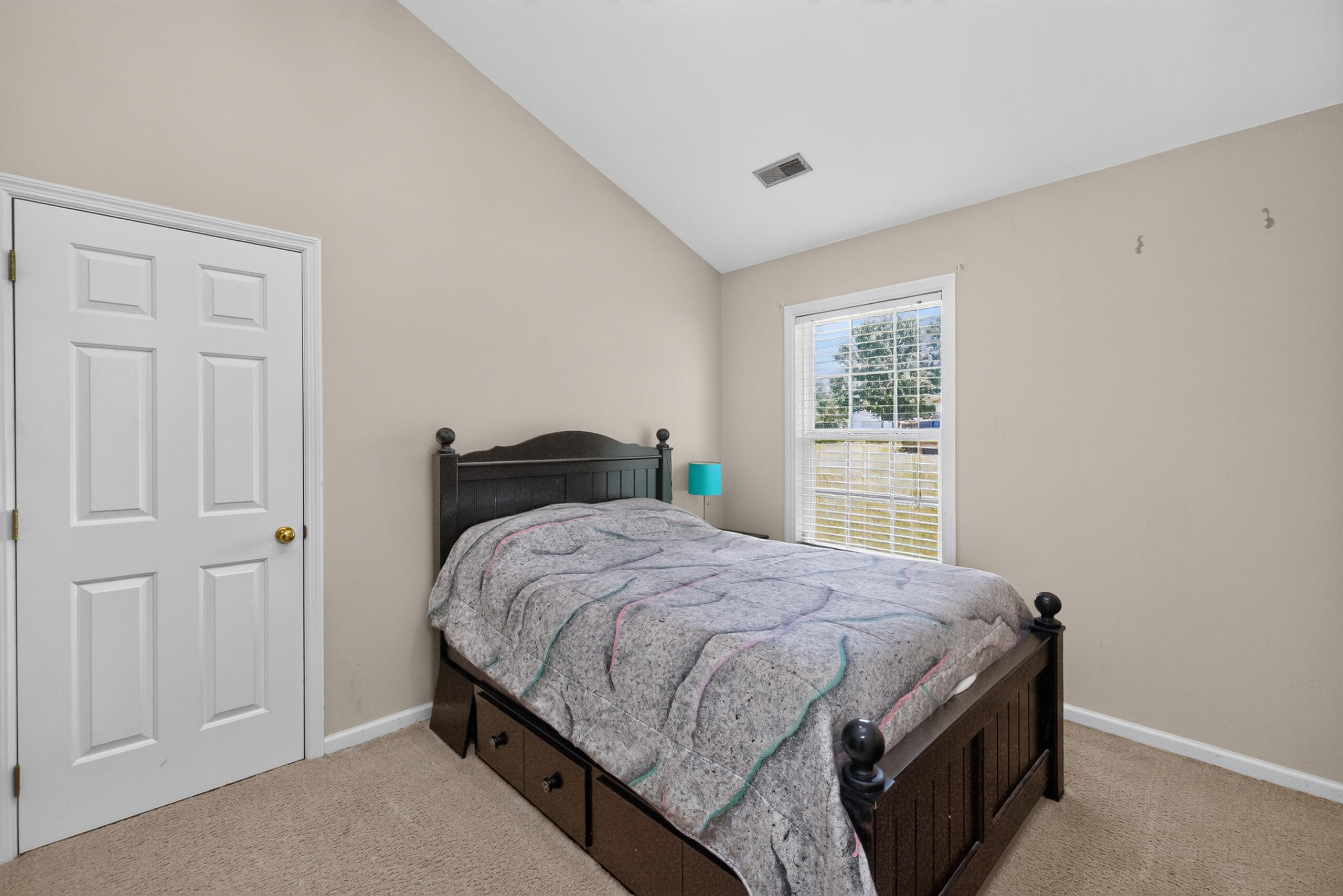 141 White Oak Trace Property Photo 21