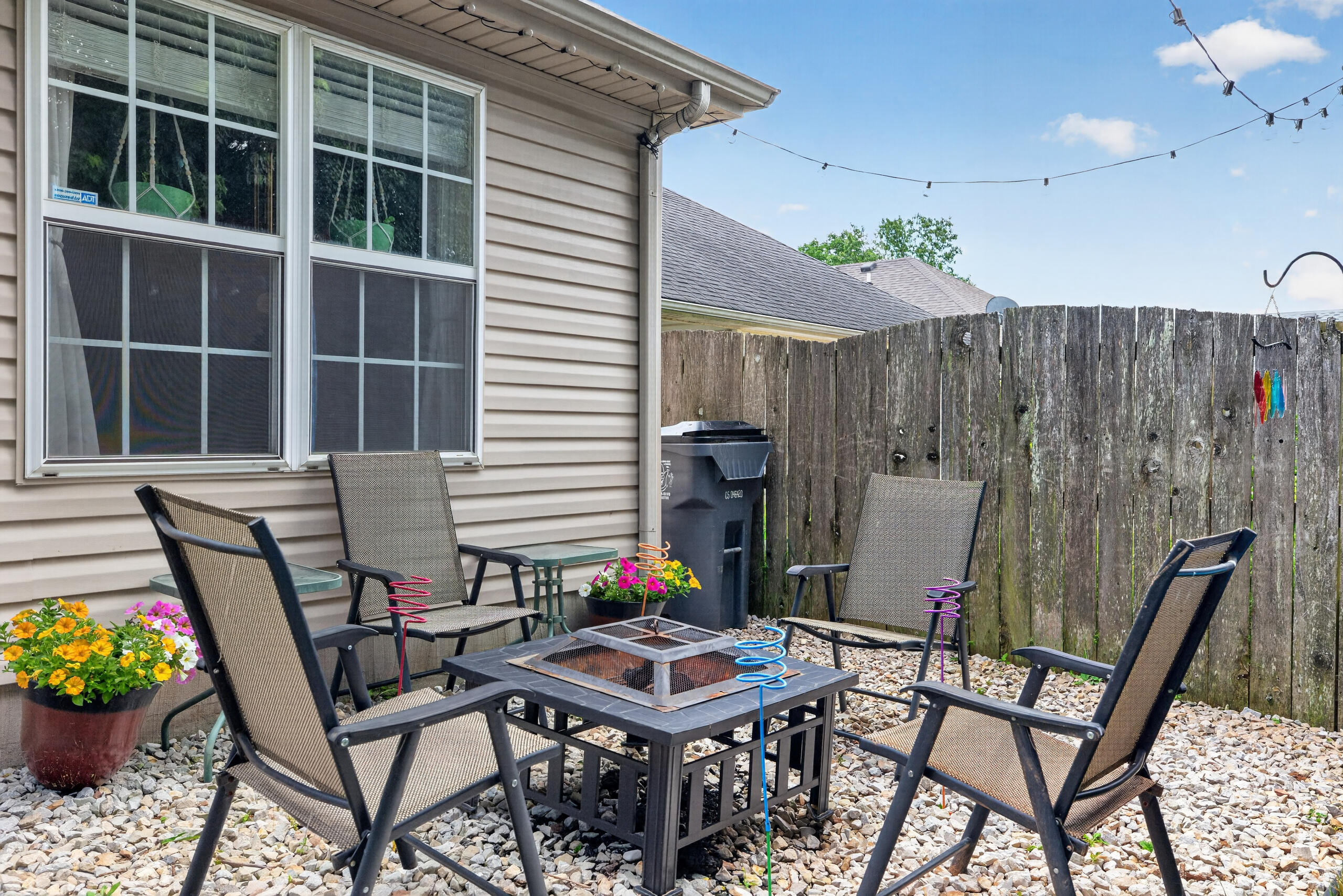 141 White Oak Trace Property Photo 33