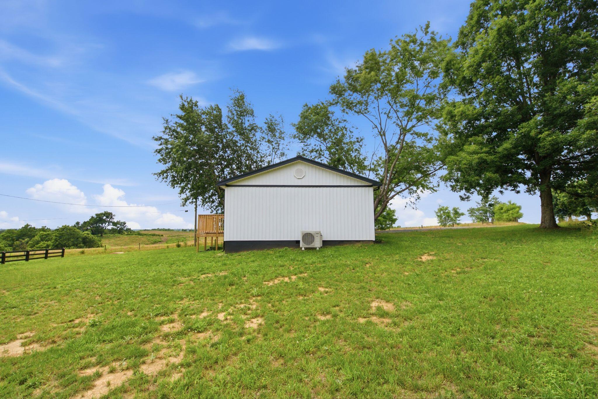 9347 Rich-lan Road Property Photo 26