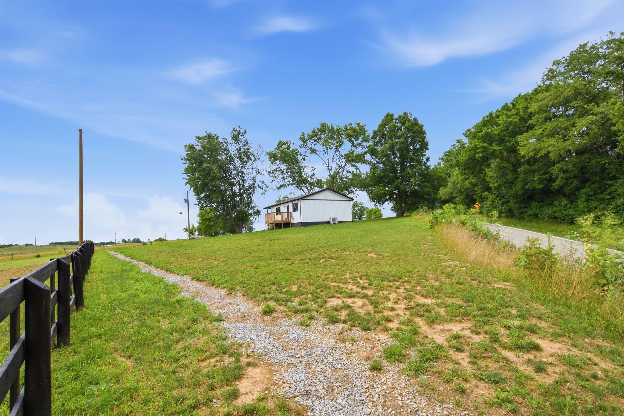9347 Rich-lan Road Property Photo 27